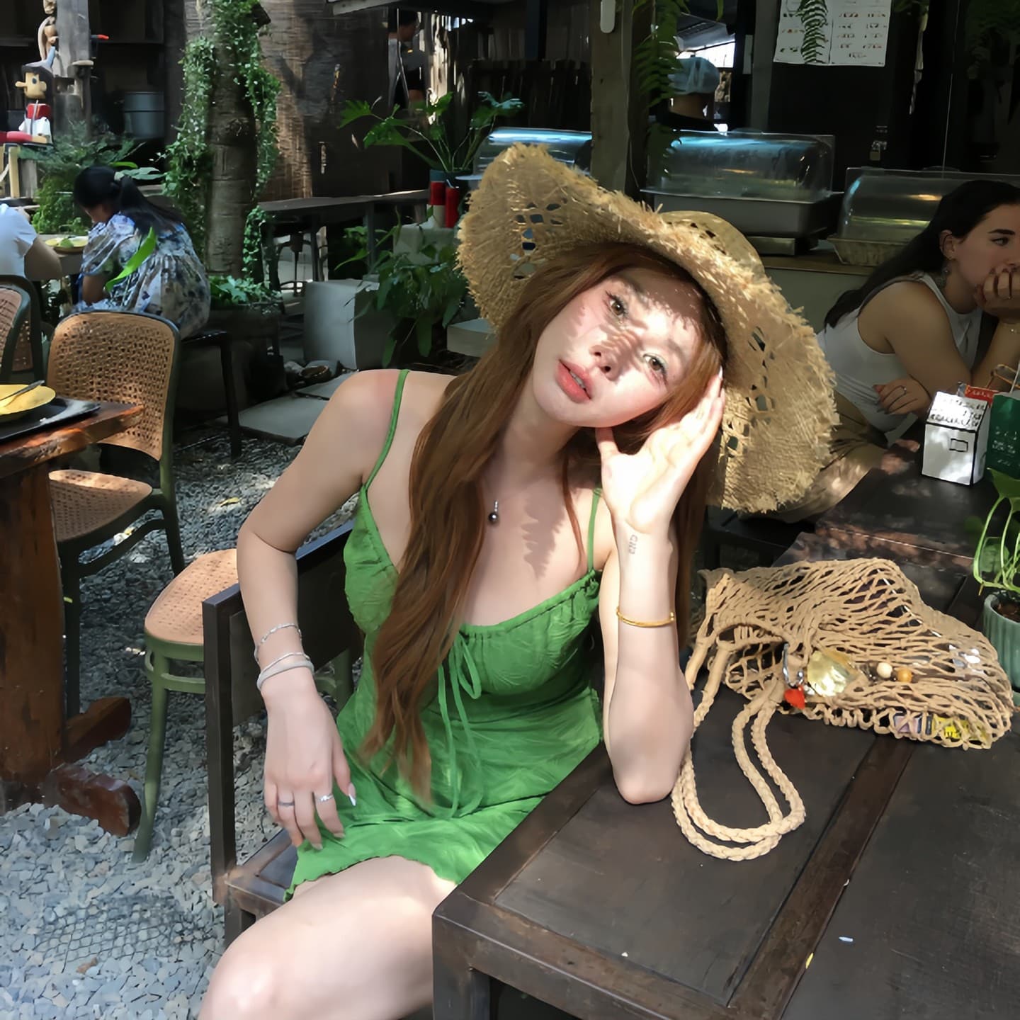 태국 사람 랜드 해변가 휴가 도파민 녹색 슬립 여성 드레스 여름 작은 키 허리 수축 핫걸 디스플레이 화이트 미니 스커트 상세 이미지 15