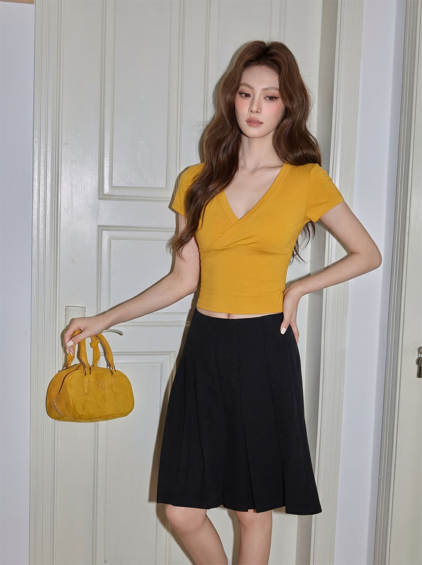 한 부서 아메리칸 디자인 센스 십자가 V넥 반팔 티셔츠 여성 여름 새로운 몸매 가꾸기 슬림해 보이는 긍정적 인 어깨 핫걸 맨위 트렌디 상세 이미지 7