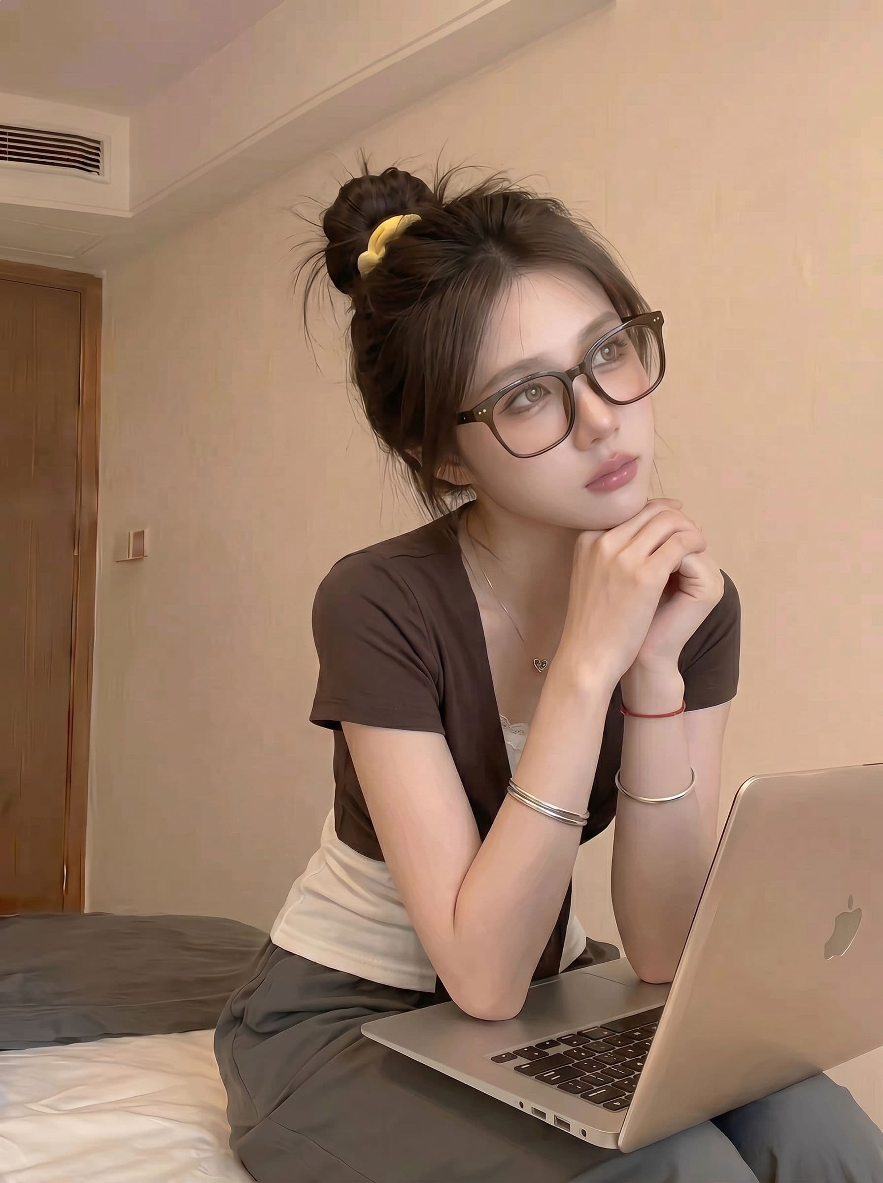 한국 chic 아메리칸 레트로 티셔츠 여성 여름 새로운 반팔 한 부서 Chic 세트 여성 몸매 가꾸기 핫걸 맨위 상세 이미지 7