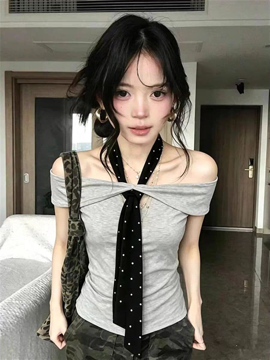 2026 여름 새로운 한 부서 순수한 욕망 도트 무늬 스트랩 오프숄더 반팔 티셔츠 여성 ins 트렌디 몸매 가꾸기 슬림해 보이는 맨위 상세 이미지 13