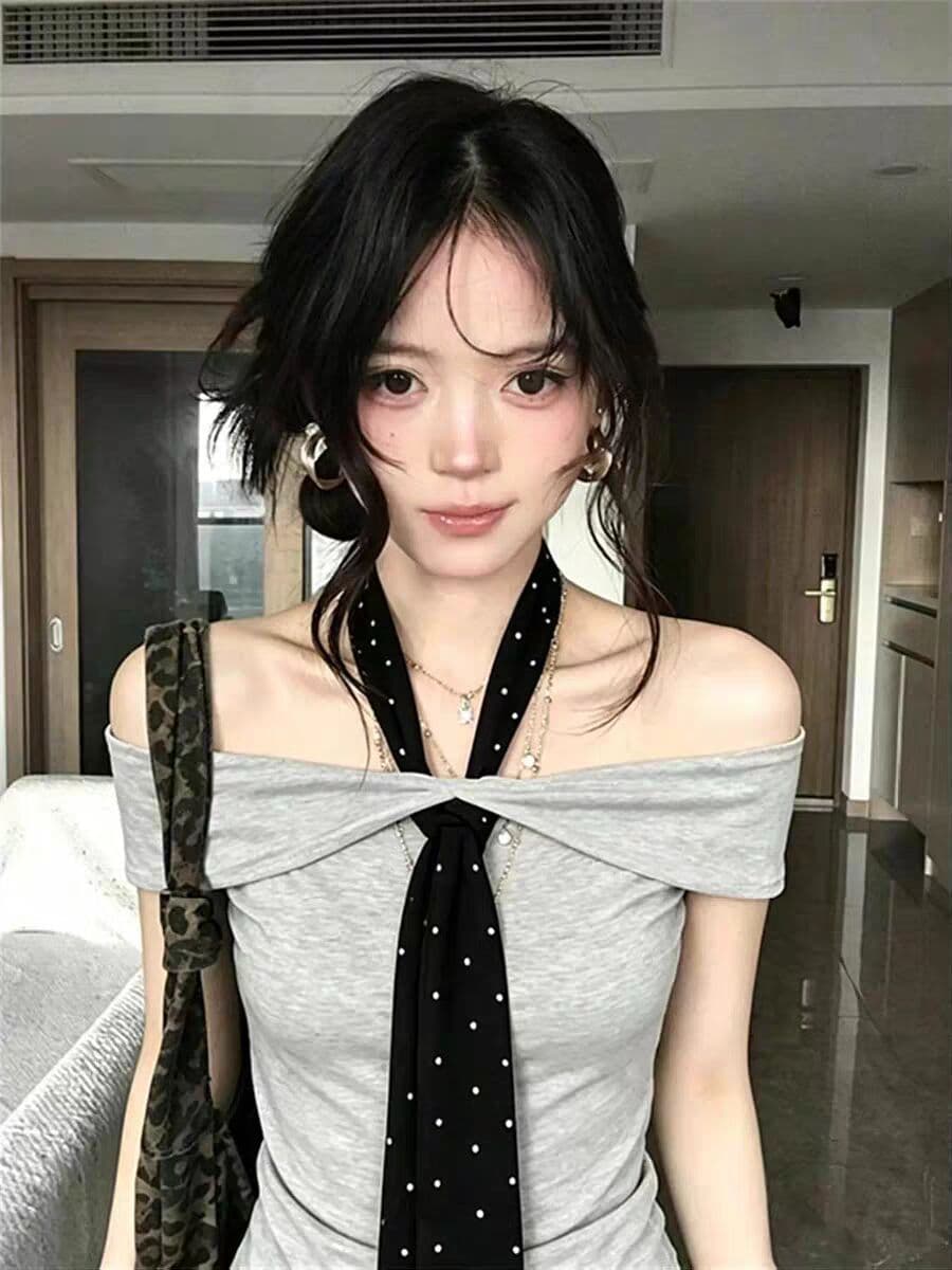2026 여름 새로운 한 부서 순수한 욕망 도트 무늬 스트랩 오프숄더 반팔 티셔츠 여성 ins 트렌디 몸매 가꾸기 슬림해 보이는 맨위 상세 이미지 15
