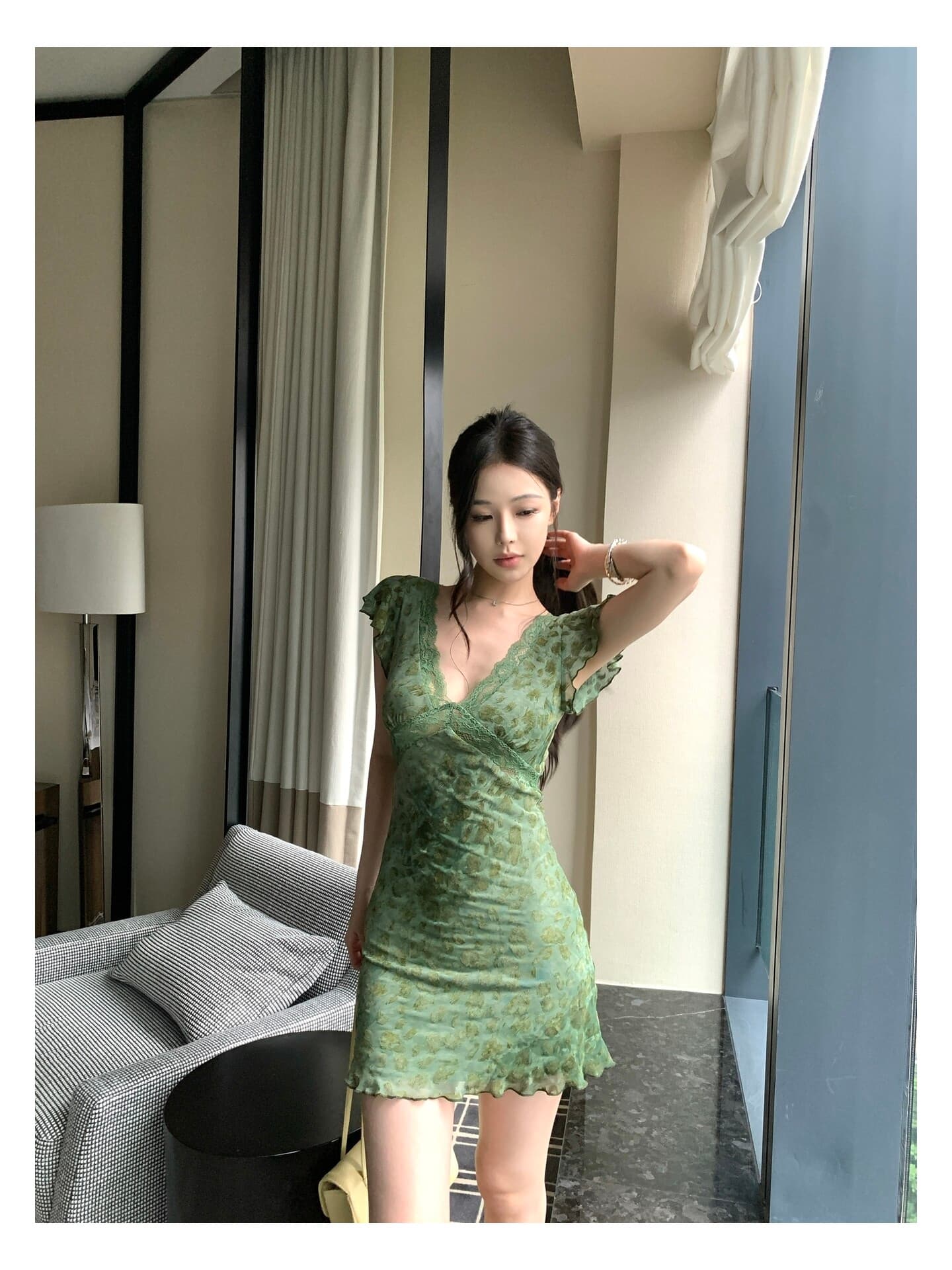 한국 chic 새로운 아메리칸 레이스 작은 날다 소매 비스듬한 자르다 레오파드 무늬 치마 여성 깊은 v 섹시함 몸매 가꾸기 허리 수축 드레스 상세 이미지 17