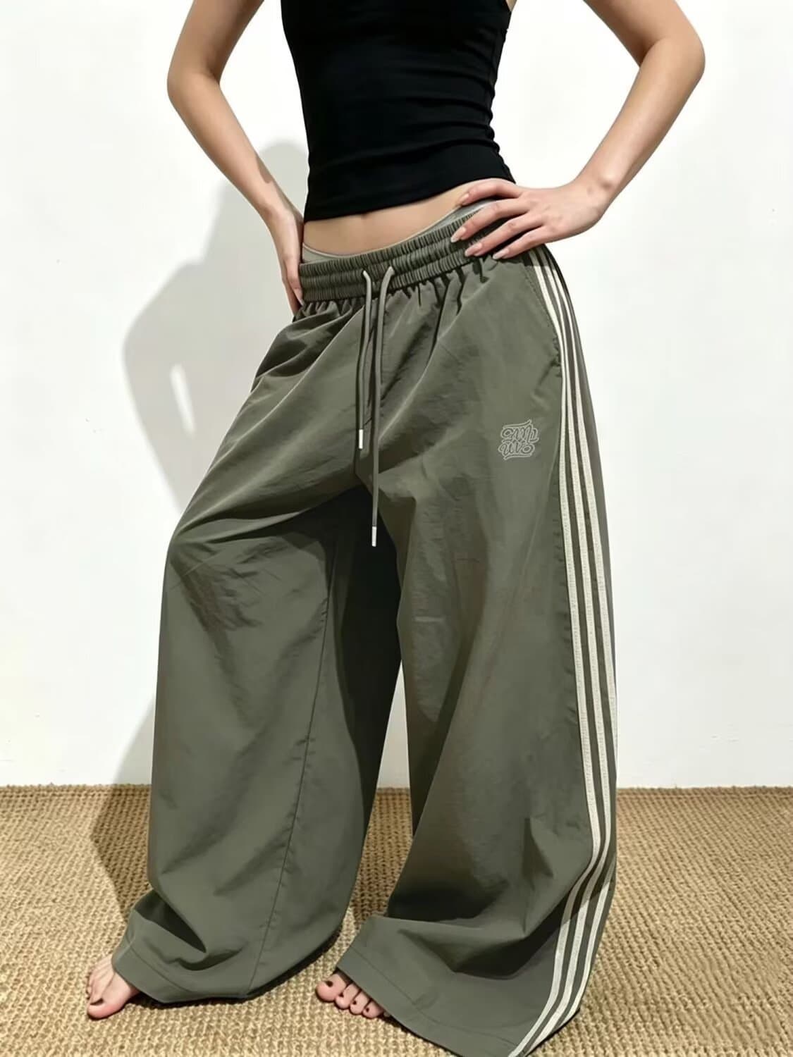 원본 한국 chic 아메리칸 레트로 3개 바 와이드 레깅스 바지 새로운 트렌드 슬림해 보이는 하이웨이스트 캐주얼 롱 바지 상세 이미지 4