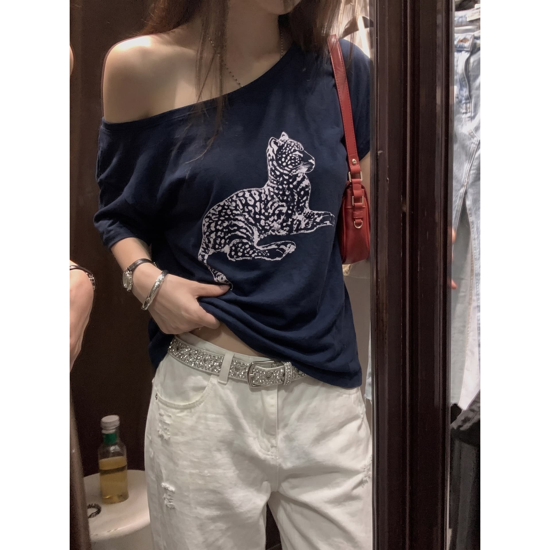 한국 스타일 아메리칸 핫걸 바람 레오파드 무늬 프린트 비스듬한 칼라 반팔 티셔츠 여성 여름 쇼트 스타일 오프숄더 루즈핏 캐주얼 맨위 이미지 5