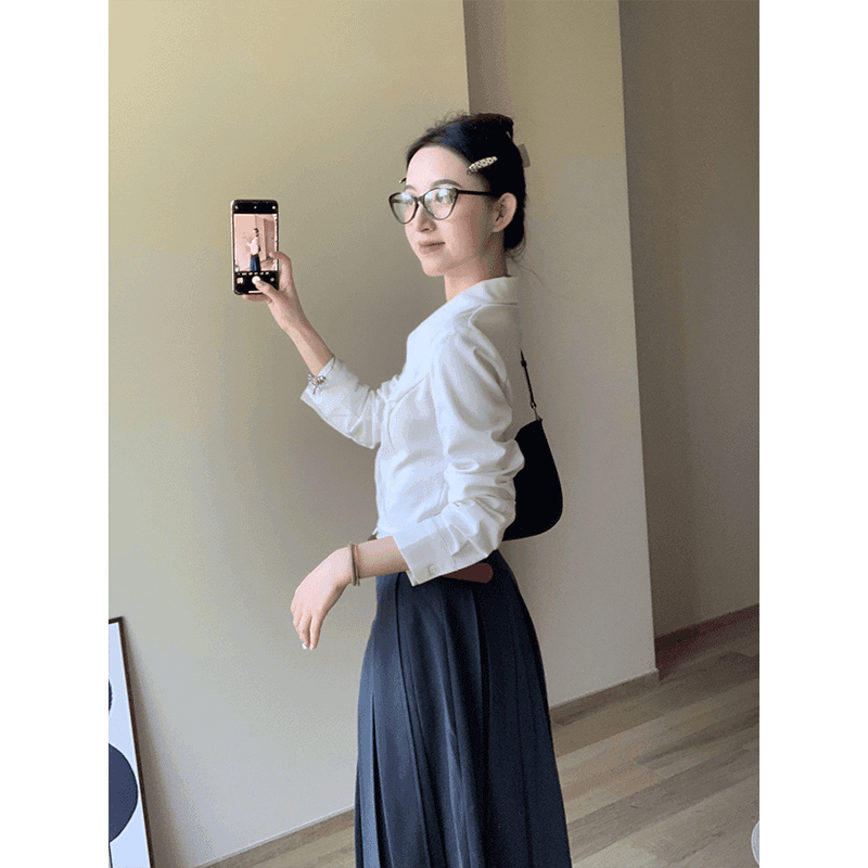 프랑스식 POLO 칼라 레이스 조각 긴팔 여성 셔츠 이른 가을 새로운 디자인 센스 몸매 가꾸기 흰 셔츠 쇼트 스타일 맨위 이미지 4