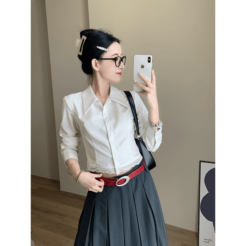 프랑스식 POLO 칼라 레이스 조각 긴팔 여성 셔츠 이른 가을 새로운 디자인 센스 몸매 가꾸기 흰 셔츠 쇼트 스타일 맨위