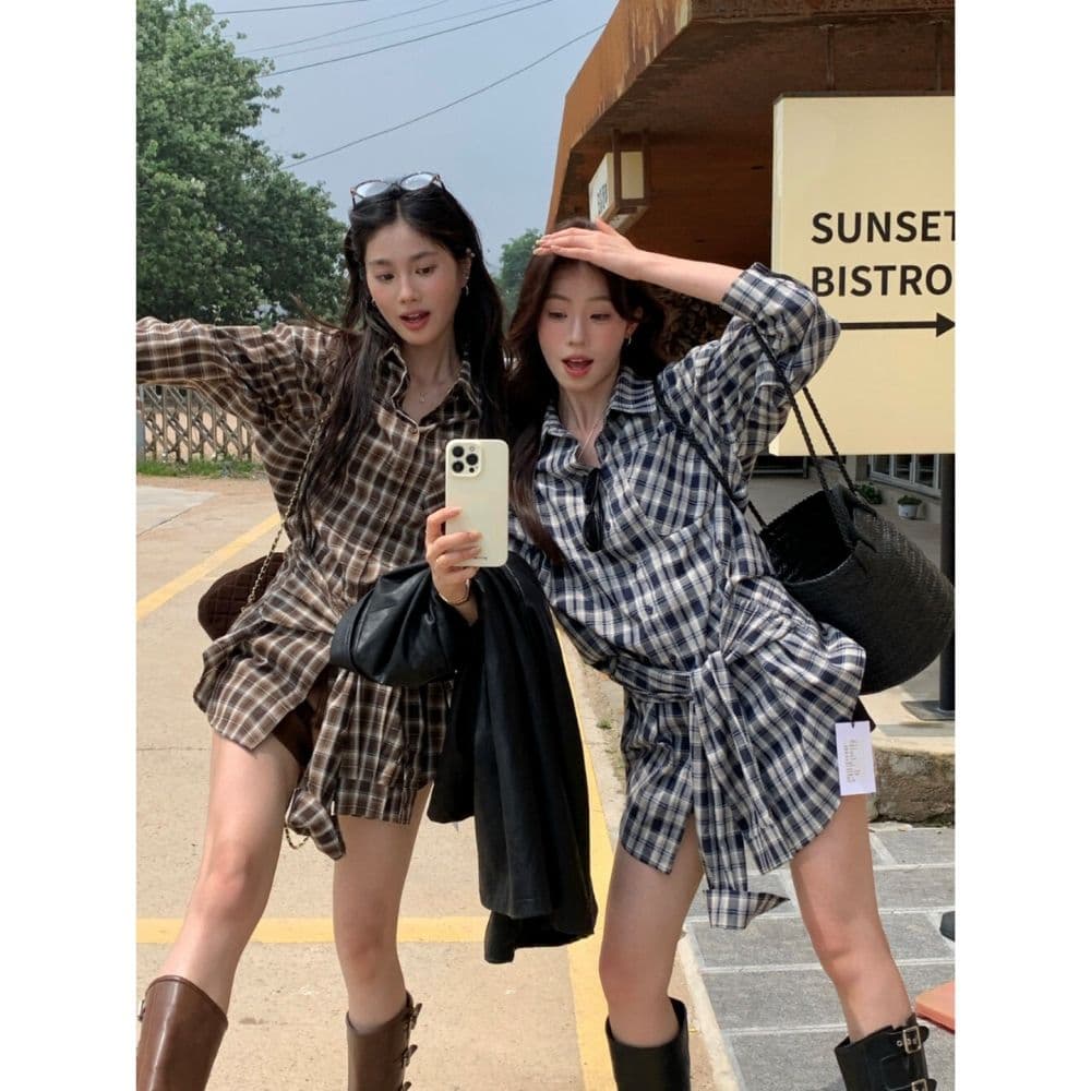 한국 chic 가을 겨울 새로운 프랑스식 레트로 폴로 칼라 스트랩 허리 수축 슬림해 보이는 싱글 주머니 긴팔 체크무늬 여성 셔츠 상세 이미지 4