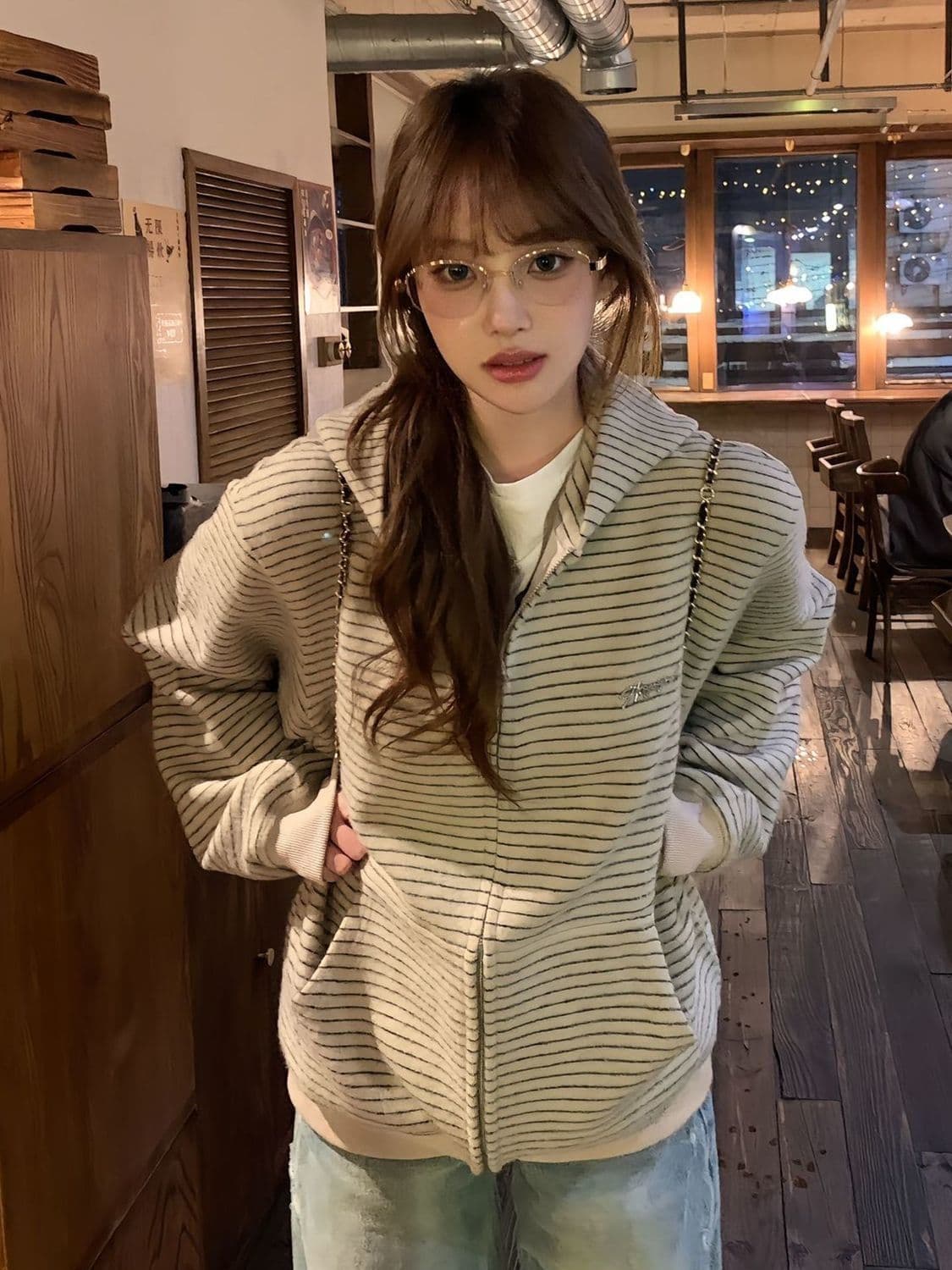 한국 chic 아메리칸 2026 가을 새로운 스트라이프 후드 티 스웨터 여성 한국 스타일 루즈핏 지퍼 카디건 코트 트렌디 상세 이미지 2