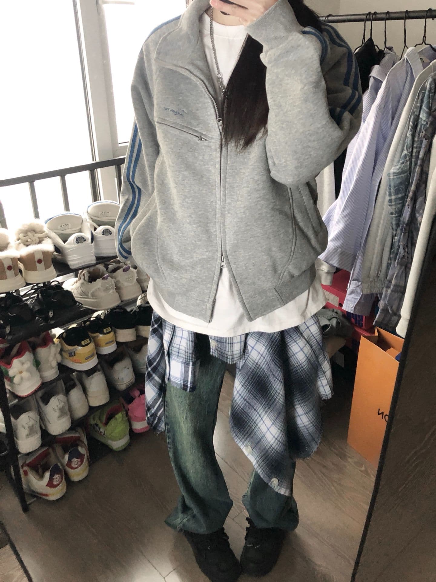 한국 chic 아메리칸 2026 가을 새로운 자수 스탠드 칼라 후드티 여성 한국 스타일 루즈핏 지퍼 카디건 코트 트렌디 상세 이미지 6