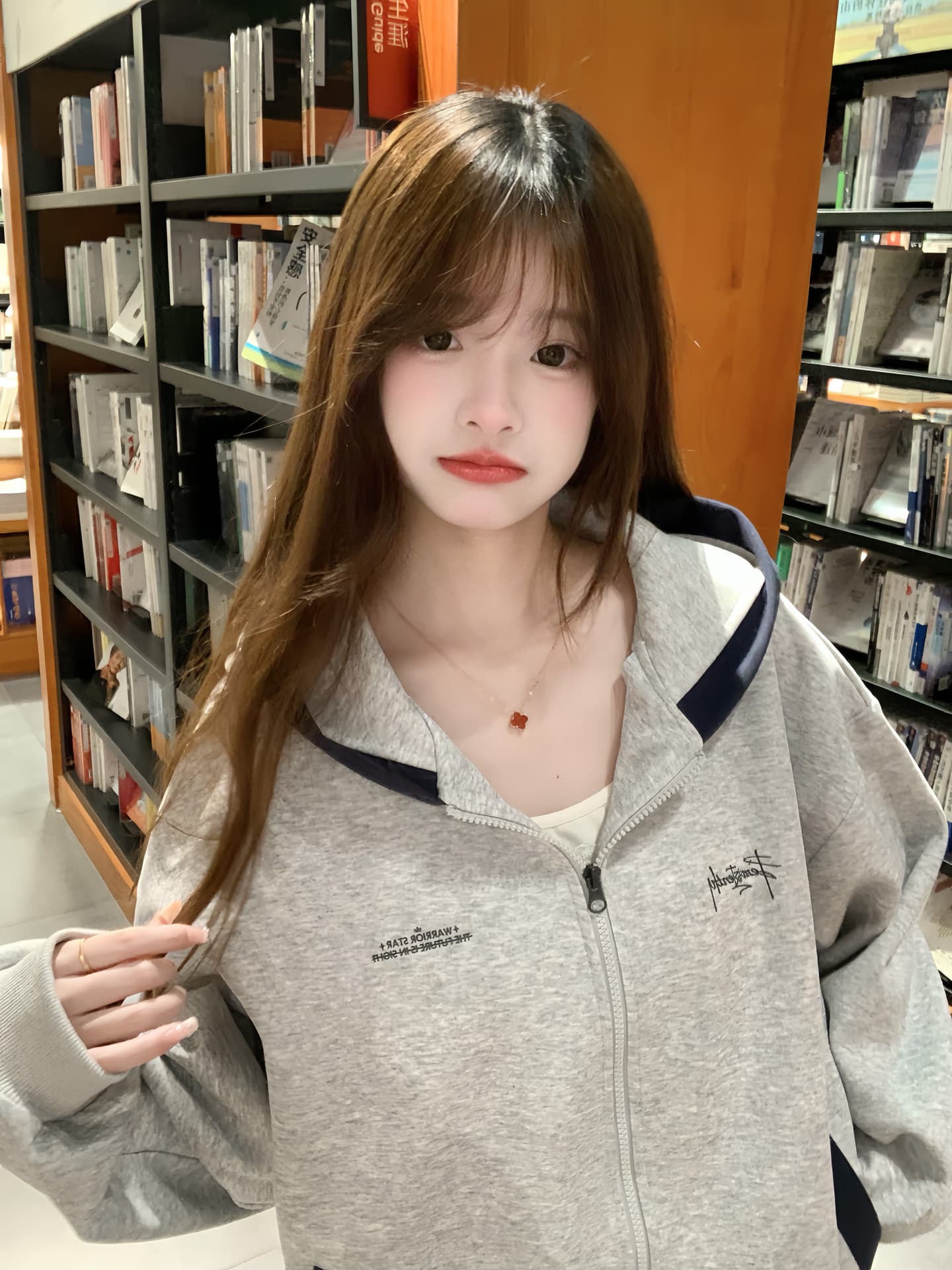 한국 chic 아메리칸 레트로 가을 겨울 새로운 자수 패치워크 후드 티 스웨터 여성 루즈핏 거리 바람 지퍼 재킷 이미지 2
