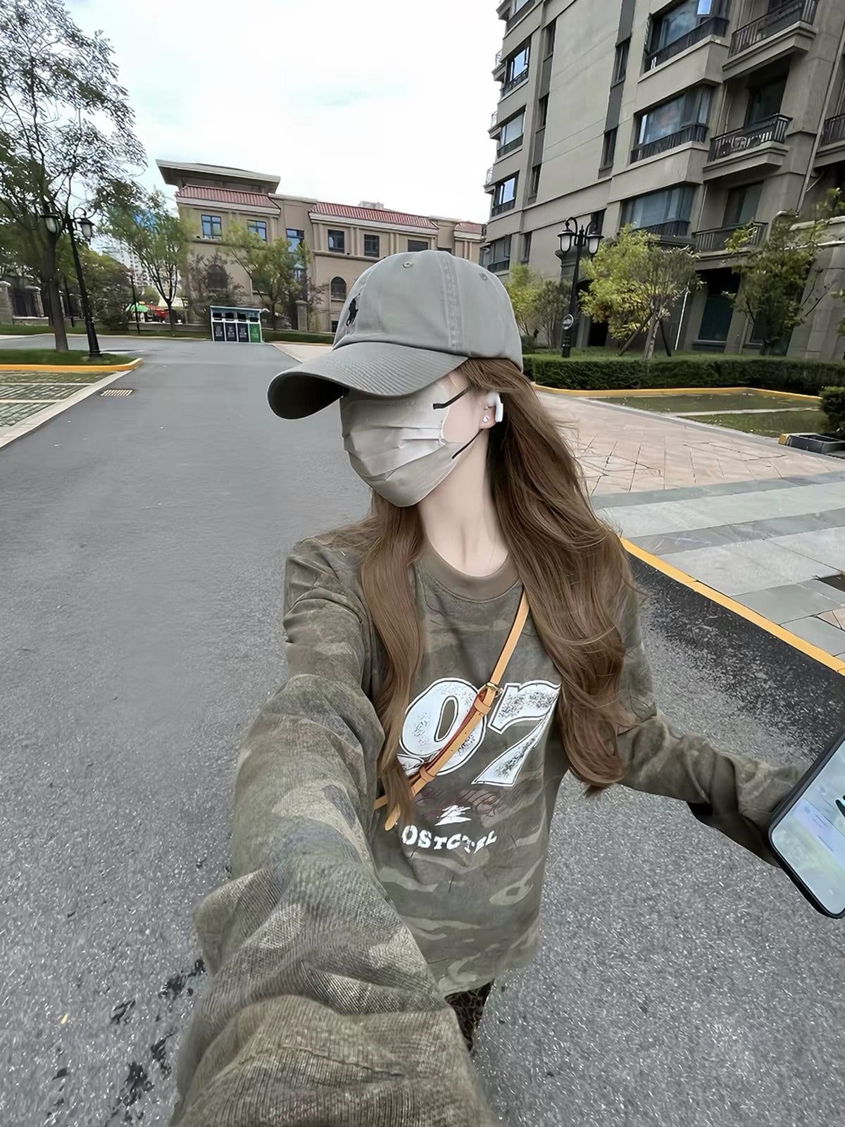 순면 아메리칸 레트로 카모플라주 숫자 긴팔 티셔츠 여성 2026 가을 새로운 높음 거리 루즈핏 다용도 맨위 트렌디 상세 이미지 2