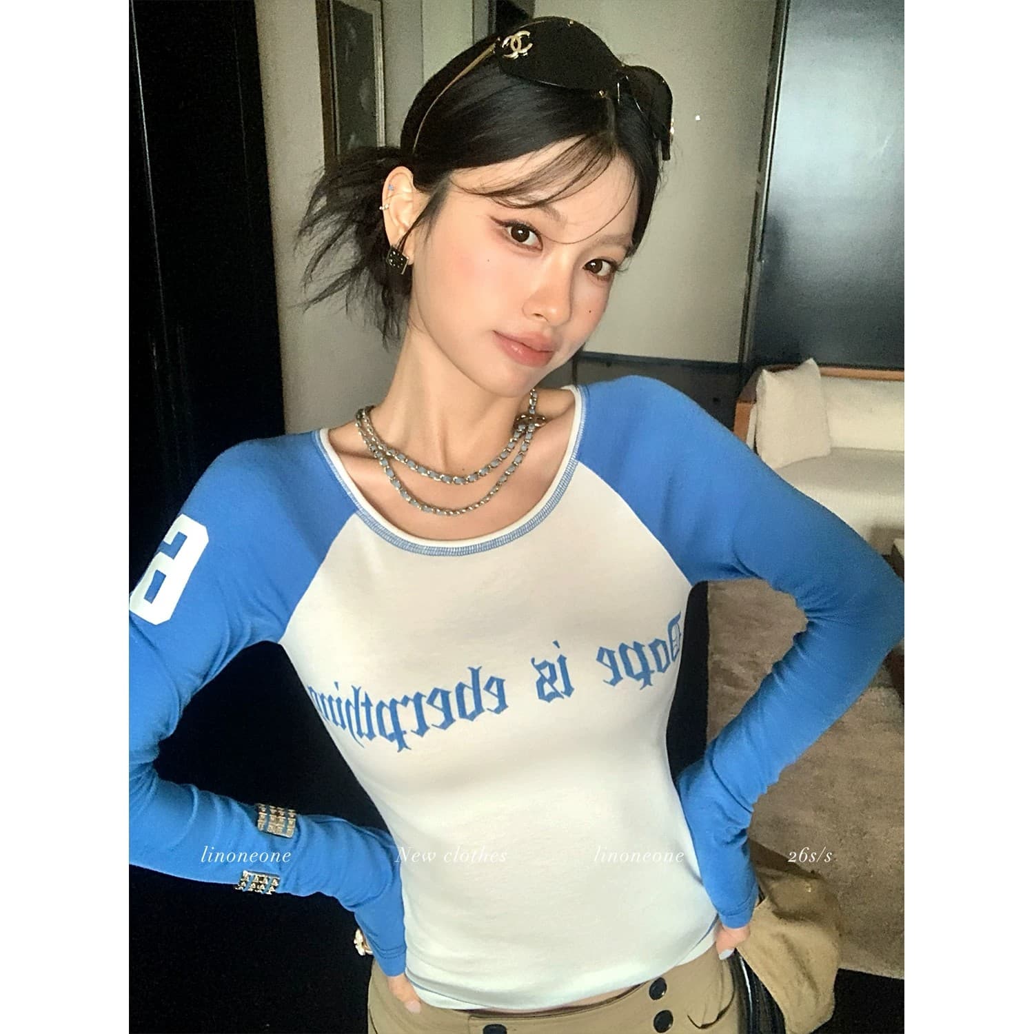 좋은 품질 모달 면 이른 가을 새로운 아메리칸 레트로 배색 삽입 어깨 몸매 가꾸기 슬림해 보이는 긴팔 티셔츠 여성 셔츠