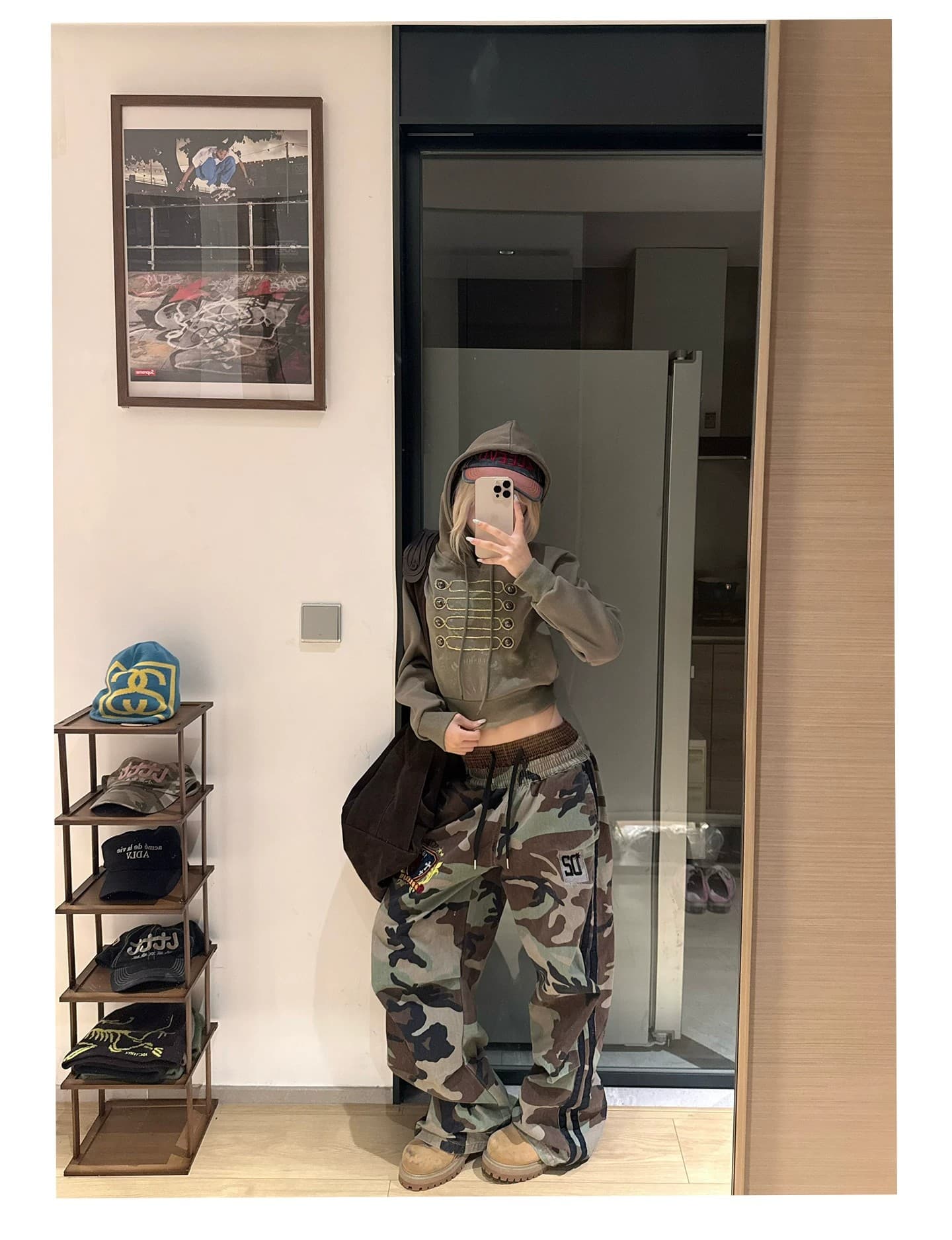 좋은 품질 아메리칸 밴딩 더블 허리 머리 디자인 센스 휘장 자수 카모플라주 워크웨어 팬츠 여성 레저 스트레이트 긴 바지 상세 이미지 9