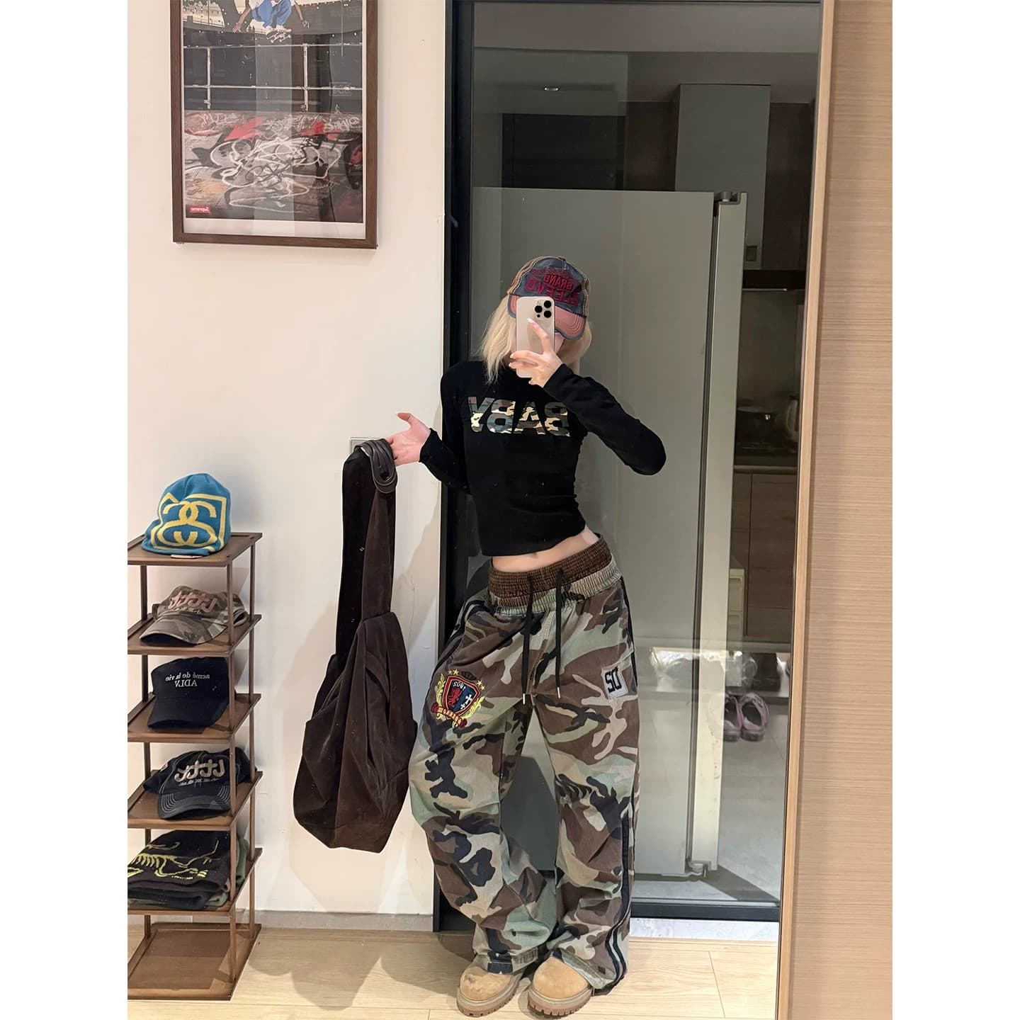 좋은 품질 아메리칸 밴딩 더블 허리 머리 디자인 센스 휘장 자수 카모플라주 워크웨어 팬츠 여성 레저 스트레이트 긴 바지 상세 이미지 10