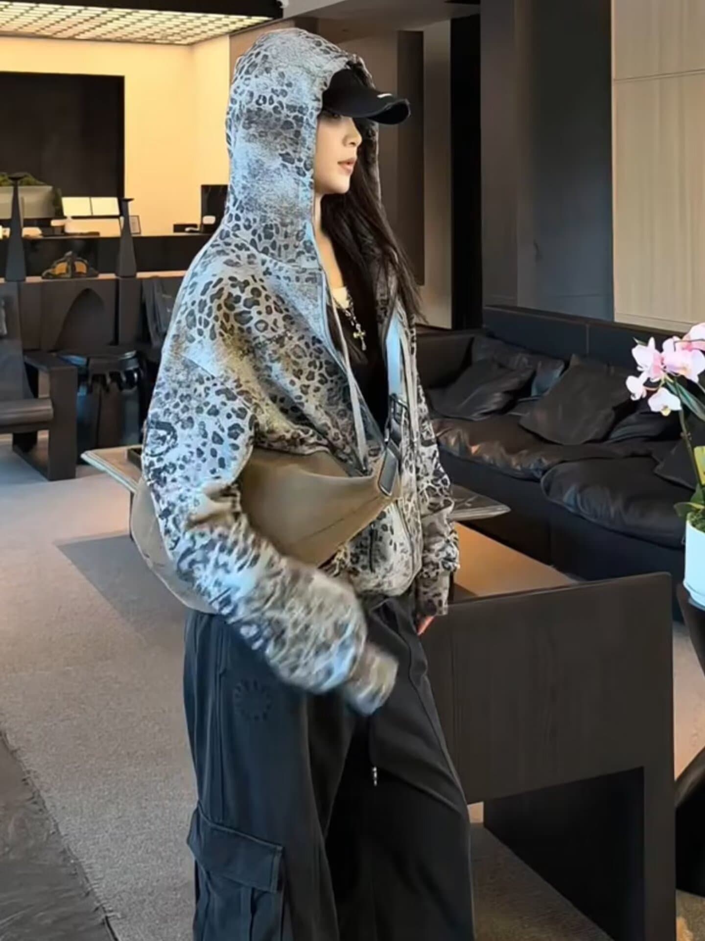 좋은 품질 아메리칸 레트로 레오파드 무늬 후드 티 스웨터 여성 2026 봄 가을 새로운 루즈핏 다용도 카디건 코트 트렌디 이미지 3