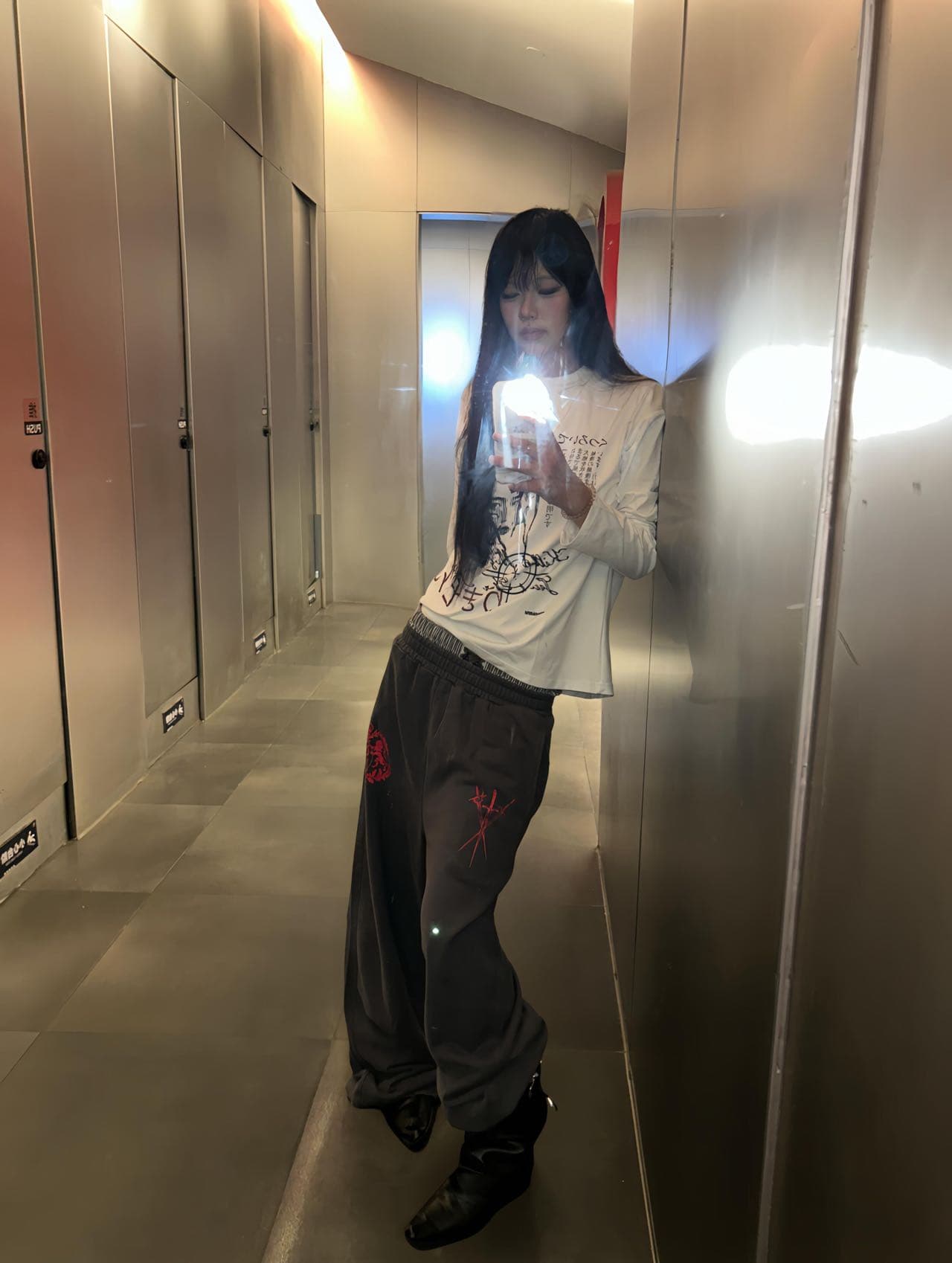 좋은 품질 가을 새로운 아메리칸 워싱 마 오래된 파괴 웨이 바지 여성 운동 바지 한국 스타일 루즈핏 캐주얼 바지 트렌디 상세 이미지 6