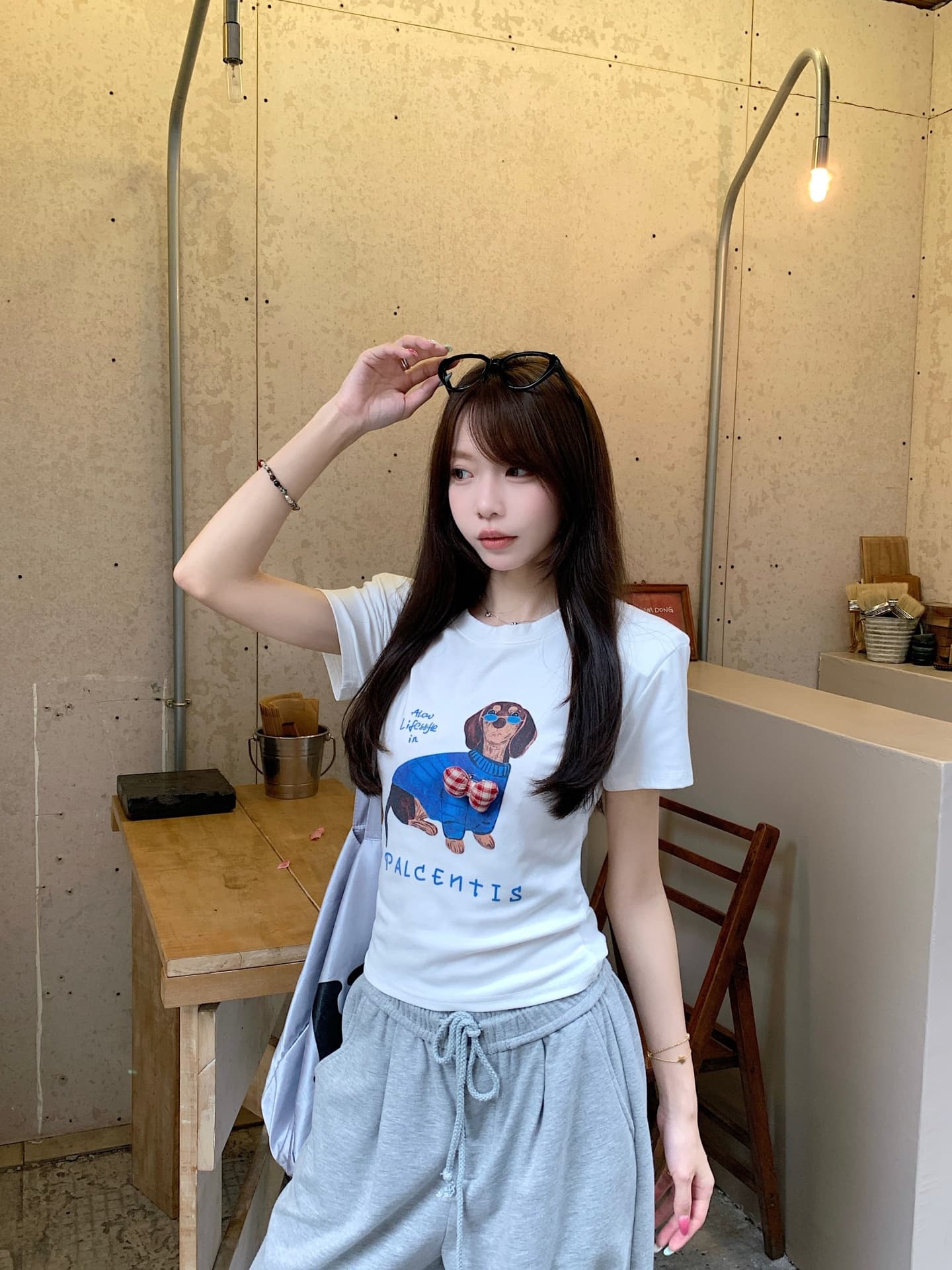 실사 정가 여름 아메리칸 재미있는 개 프린트 라운드 넥타이 어깨 패드 반팔 티셔츠 몸매 가꾸기 슬림해 보이는 맨위 이미지 3