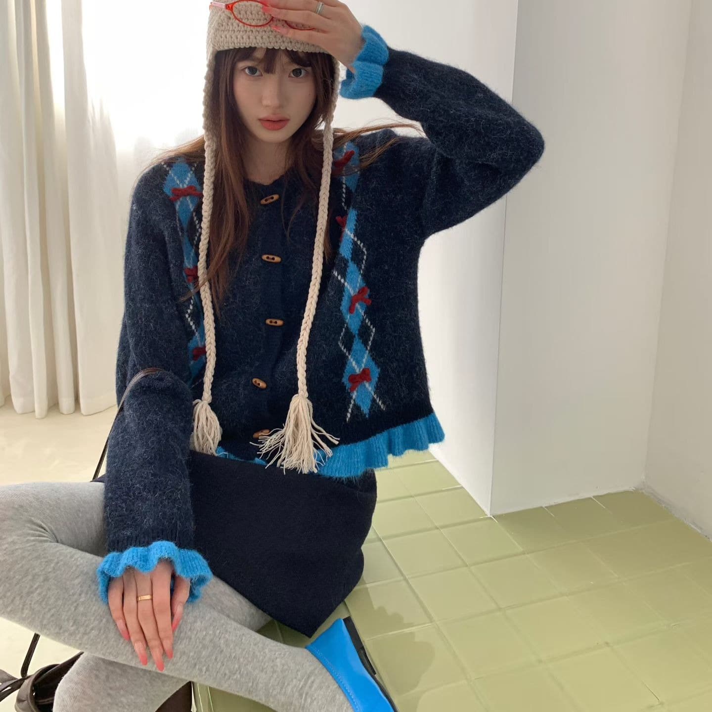 한 부서 레트로 나비 매듭 링 그리드 레이스 싱글 줄 버튼 다용도 라운드 넥 스웨터 오픈 가디건 여성 가을 겨울 외출용 이미지 4