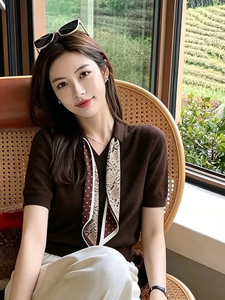 느슨함 센스 커피 색상 스카프 칼라 여성 셔츠 2026 여름 새로운 허리 수축 슬림해 보이는 품격 스카프 칼라 반팔 맨위 이미지 4