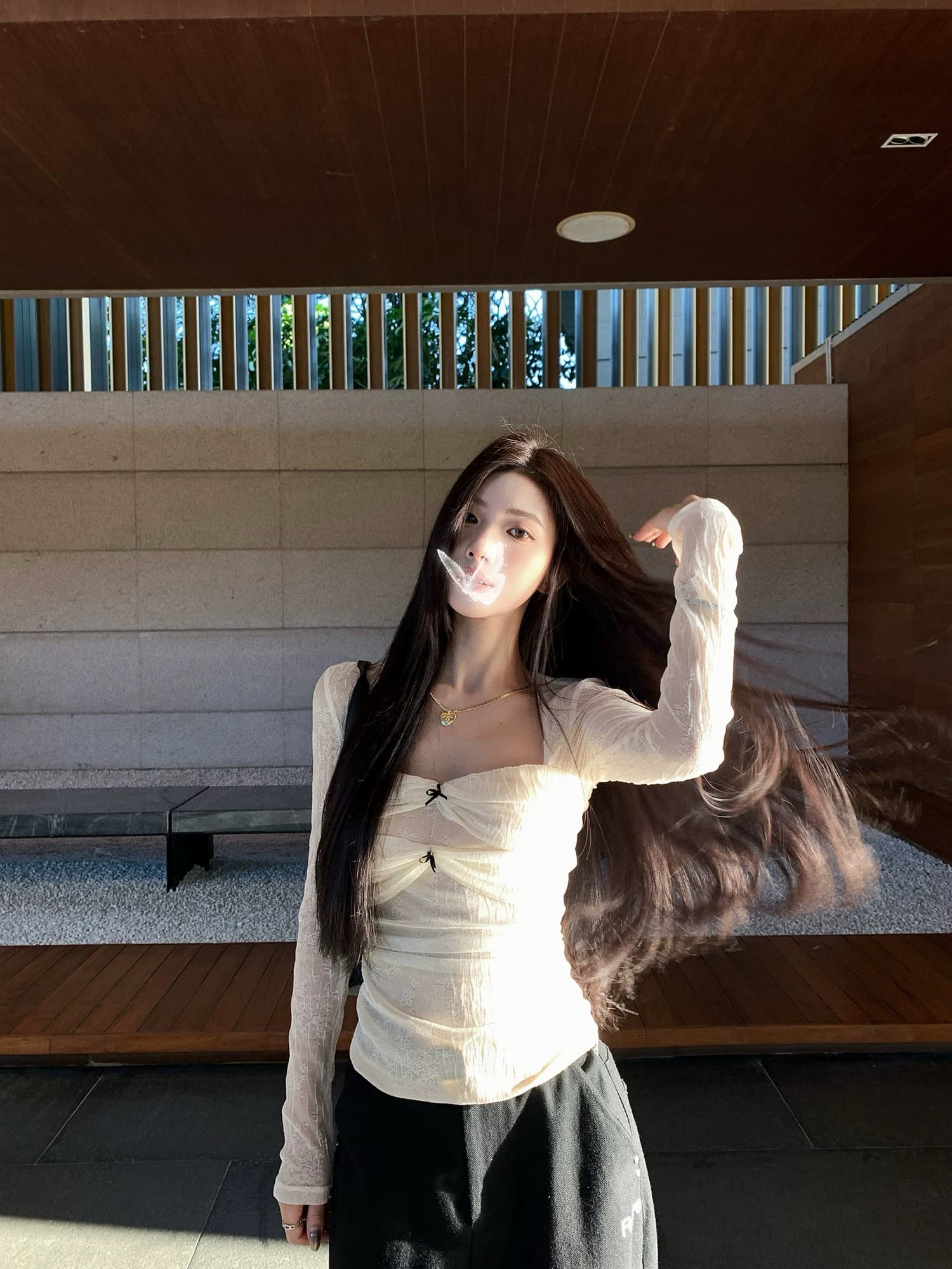 작은 6 월 6 월 브리트니 뮤 S 달콤한 라스베리 축제 분위기 센스 레이스 하트 신축성 니트 핀치 Pleat 작은 셔츠 상세 이미지 4