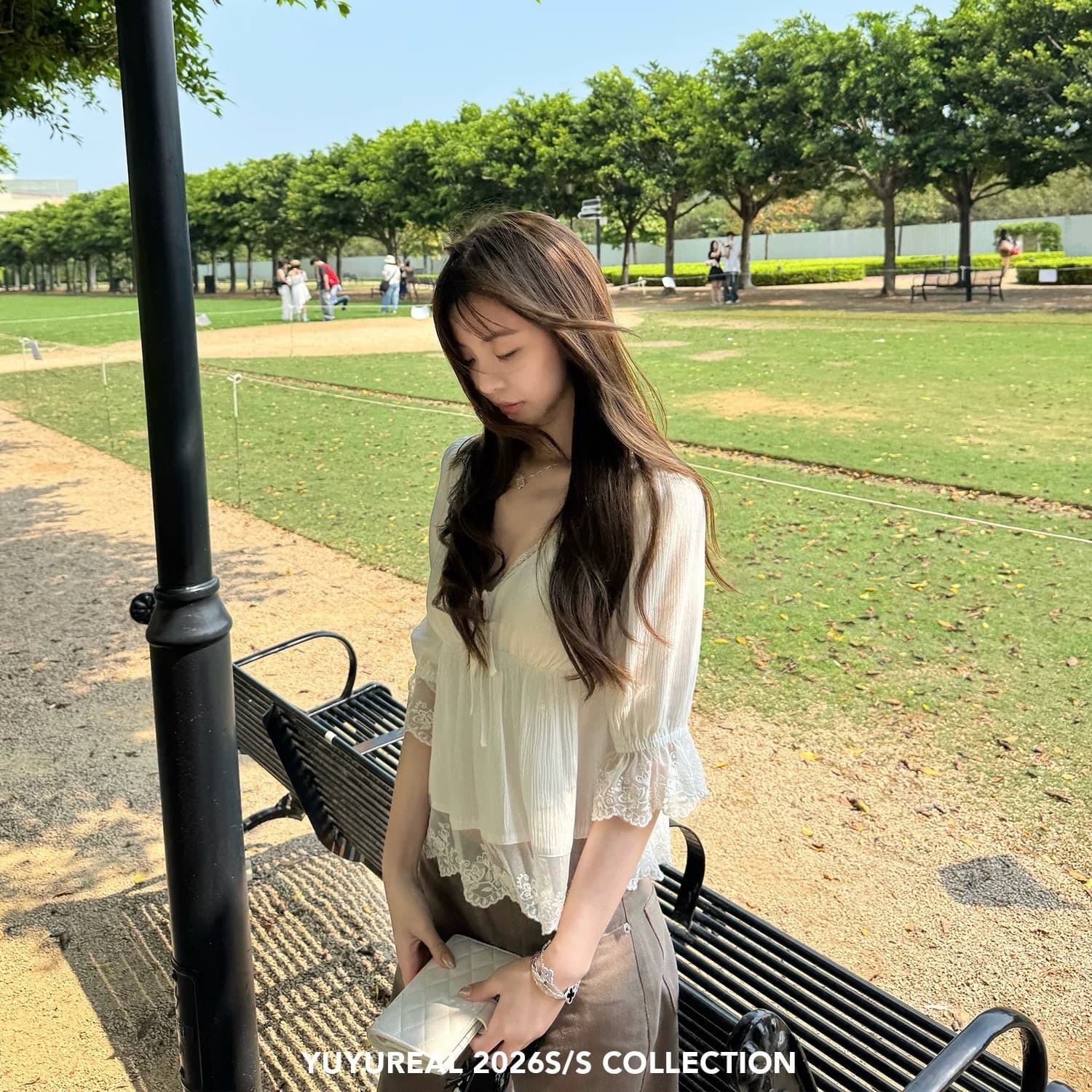 yuyureal 작은 순수한 욕망 상쾌 센스 레이스 레이스 V넥 작은 맨위 여성 여름 섹시함 쇼트 스타일 중간 소매 레이스 셔츠 이미지 5