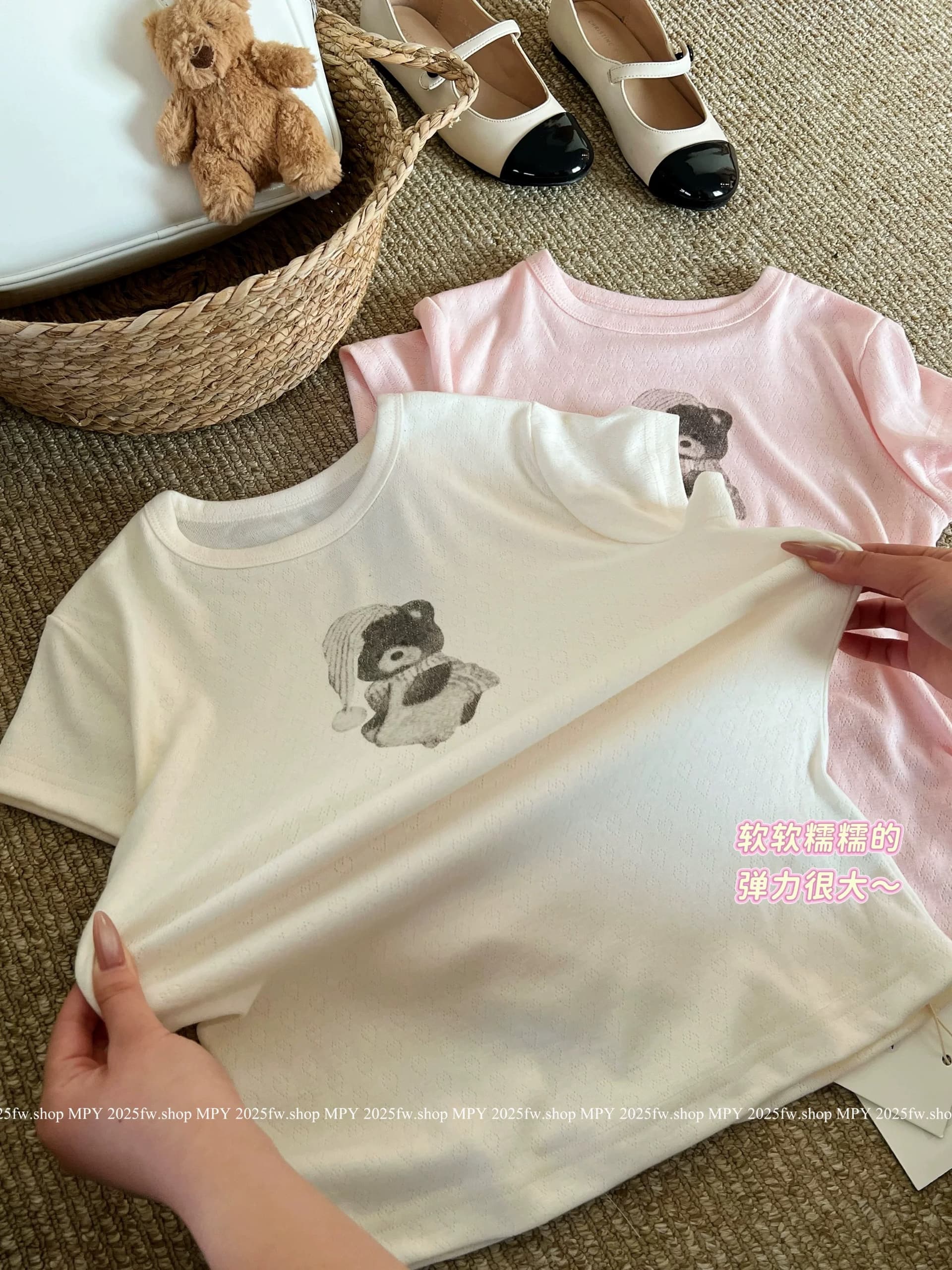 핑크색 재미있는 작은 곰 프린트 쇼트 스타일 반팔 여성 아메리칸 긍정적 인 어깨 몸매 가꾸기 다용도 맨위 티셔츠 상세 이미지 6