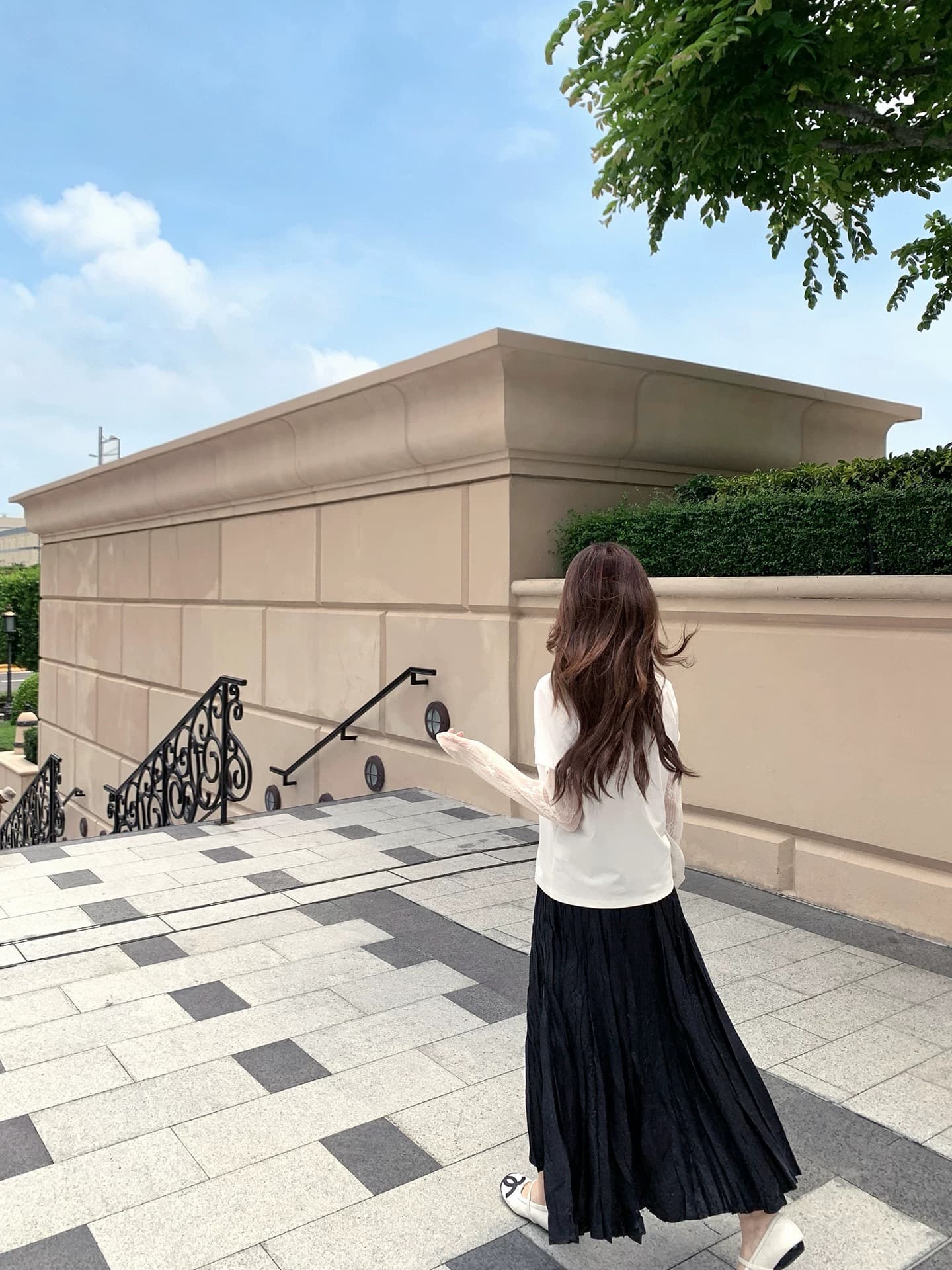 양 양 yangruoyu 꽃에서 나비 춤 레이스 조각 패치 자수 디자인 센스 페이크 레이어드 긴팔 티셔츠 여성 이미지 3