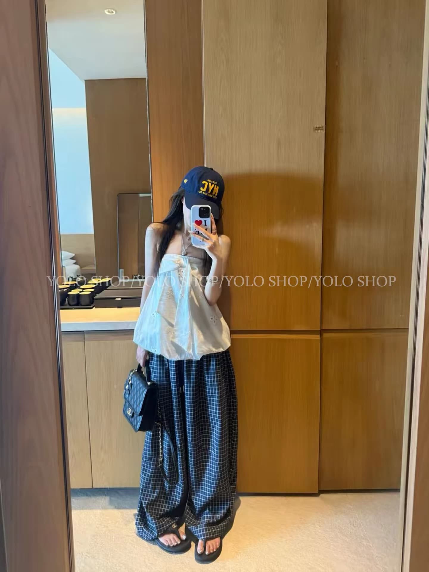 yolo shop 파란색 체크무늬 질감 센스 캐주얼 바지 얇은 여름 한 부서 느긋한 바람 루즈핏 모통이 칼 바지 여성