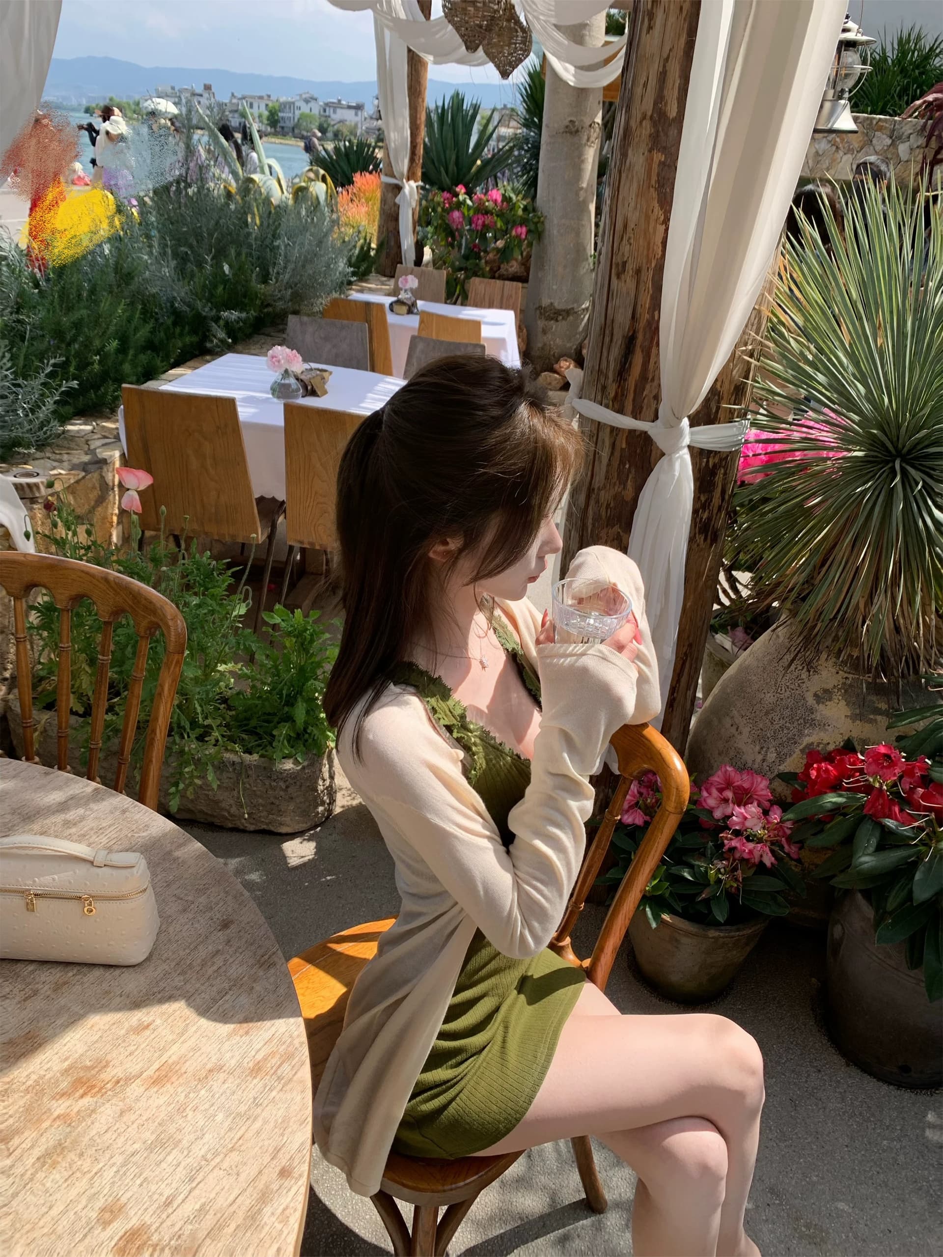jmshop miu 부서 교과서 자카드 구덩이 기사 V넥 니트 미니 스커트 여성 순수한 욕망 섹시함 레이스 캐미솔 상세 이미지 3