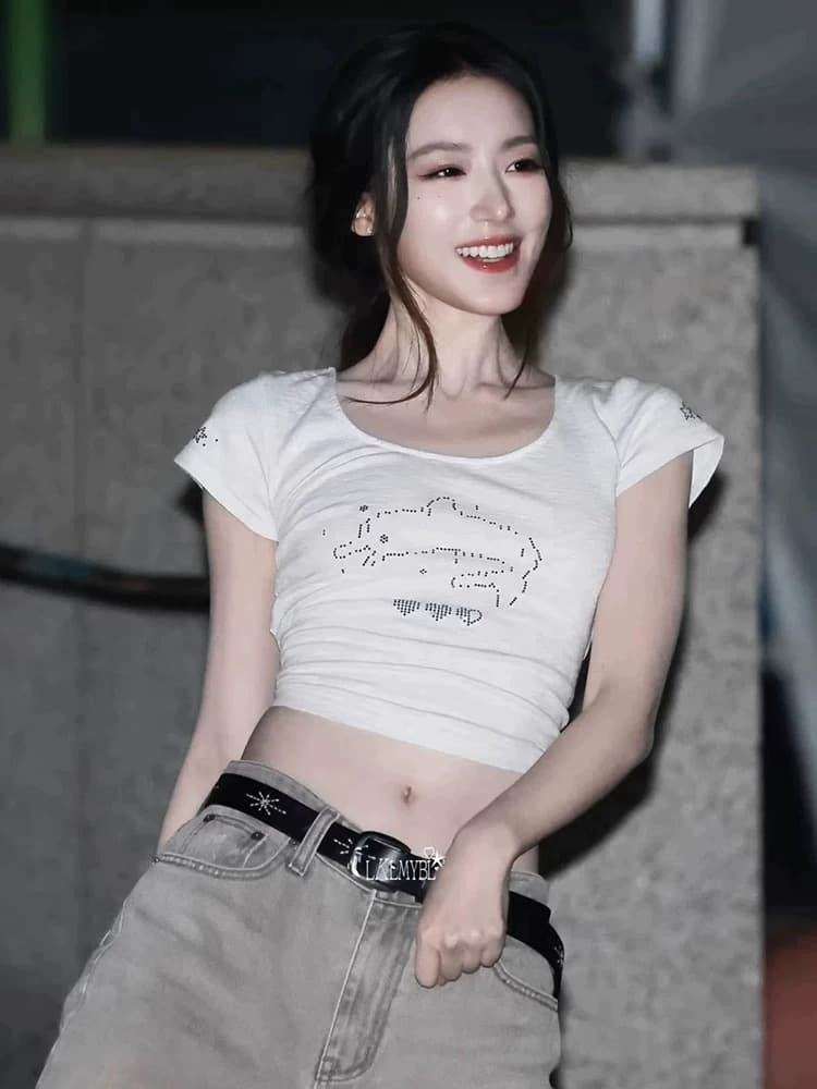 리프 슈 후아 같은 단락 화이트 핫픽스 돌고래 반팔 티셔츠 여성 디자인 센스 쇼트 스타일 섹시함 패션 맨위 여성 새로운 상세 이미지 4