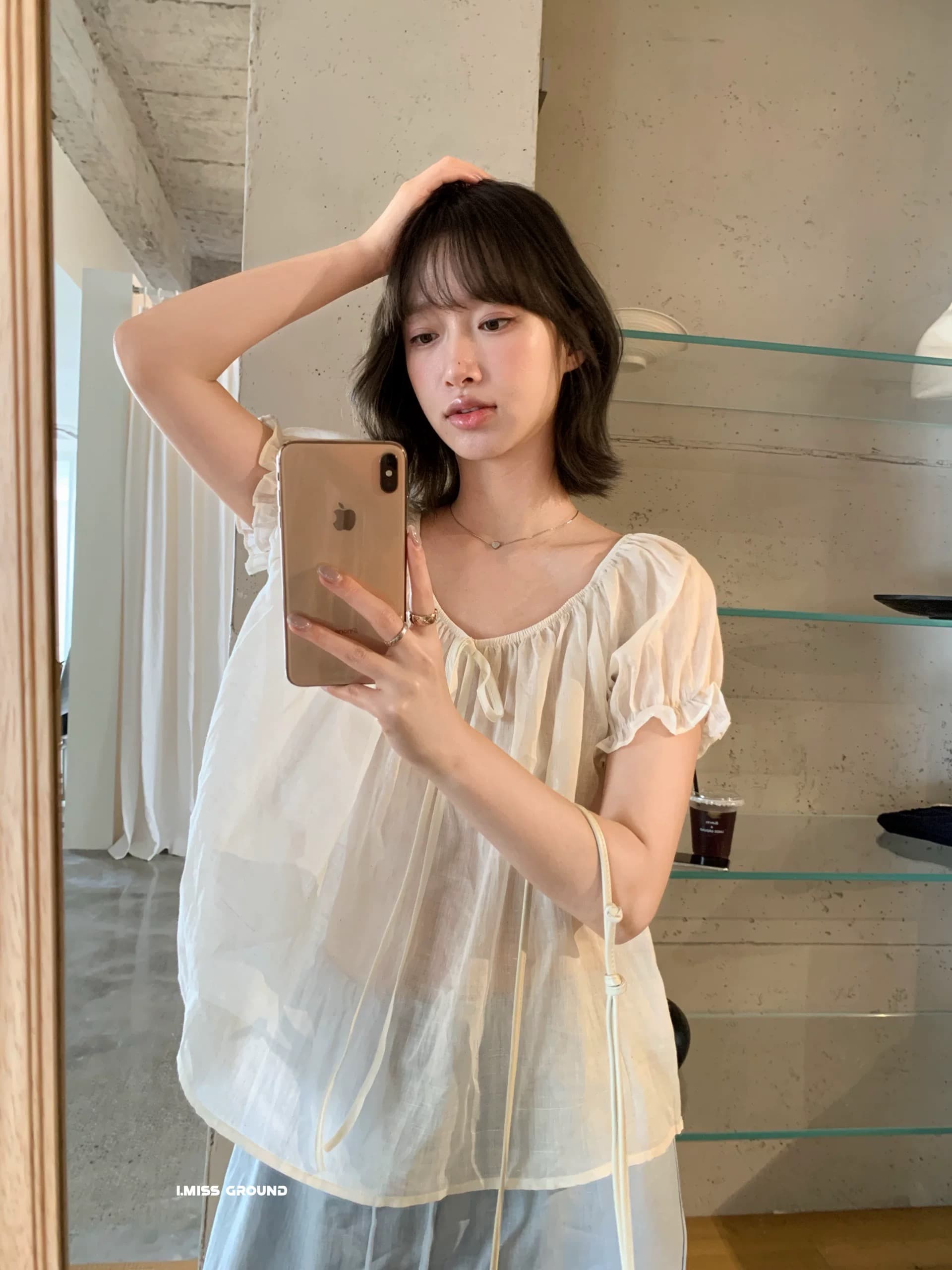 라미 맨위 코라 오프숄더 2026 여름 새로운 거품 소매 캐주얼 작은 셔츠 r90702