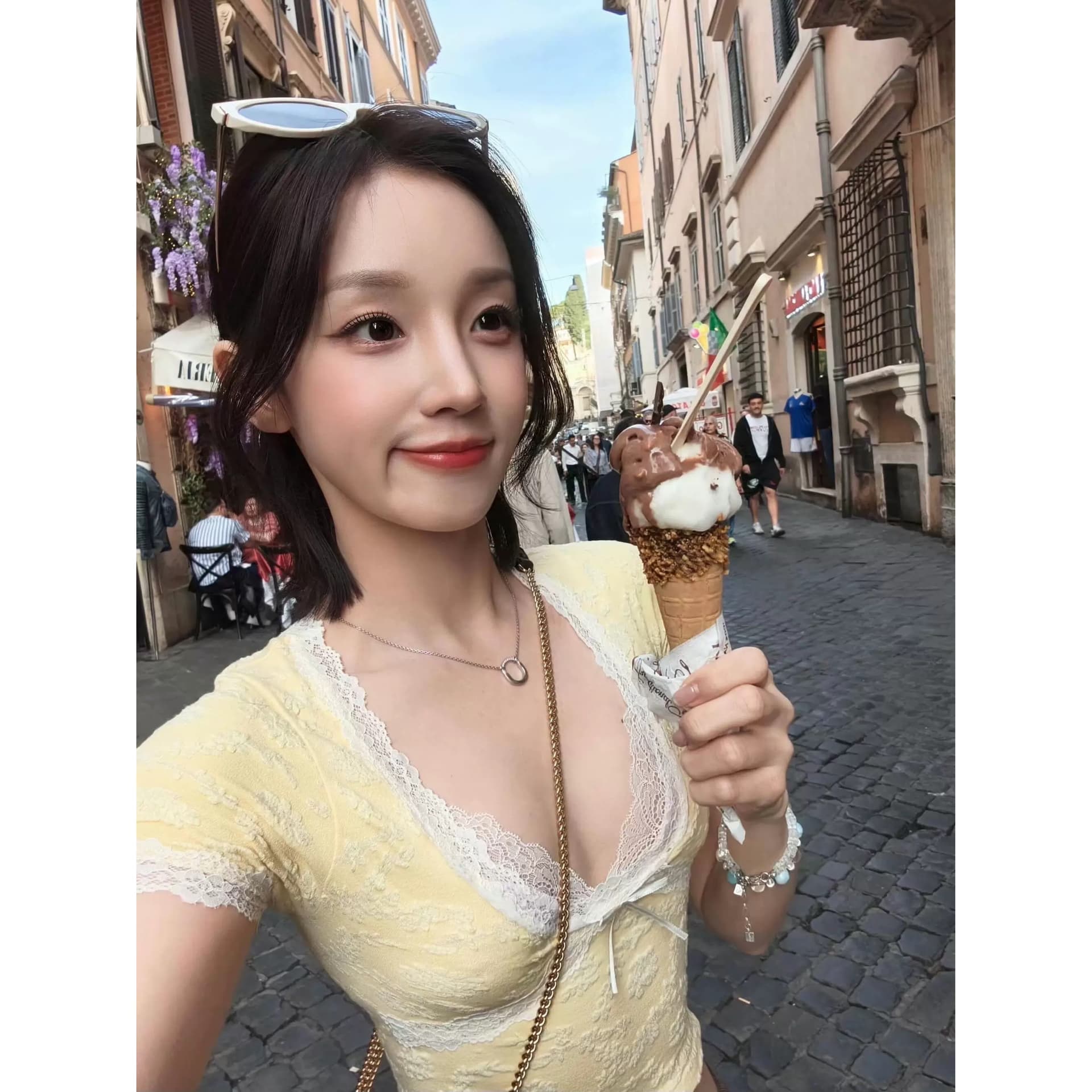 uo urbanoutfitters 송 비 제나라 같은 단락 무봉제 니트 레이스 측면 쇼트 스타일 티셔츠 이미지 5