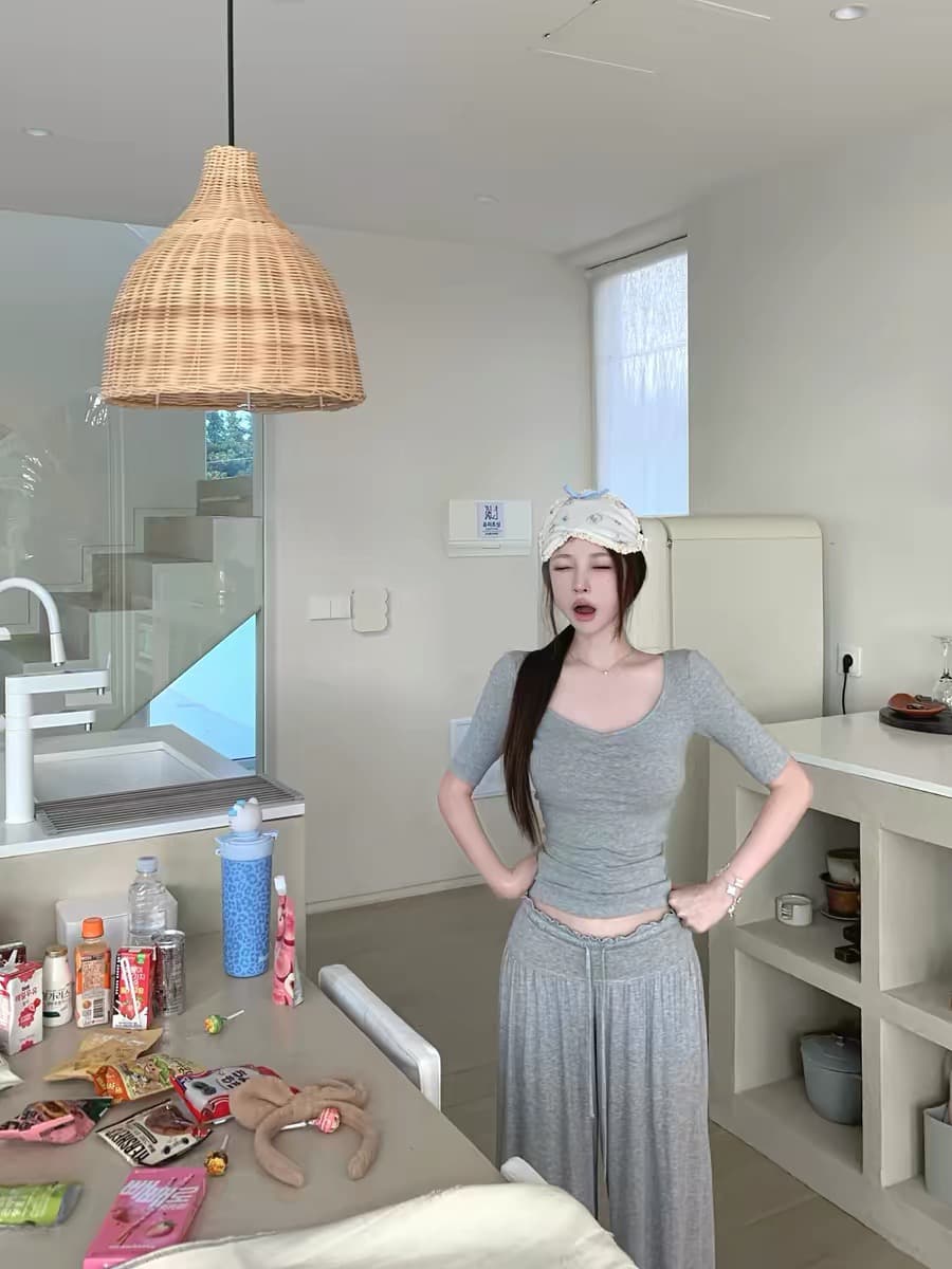 suuuicee 커브 건설 세로 3 차원 펌프 Pleat 디자인 허리 수축 순수한 욕망 복숭아 심장 고리 5 점 소매 티셔츠 상세 이미지 2