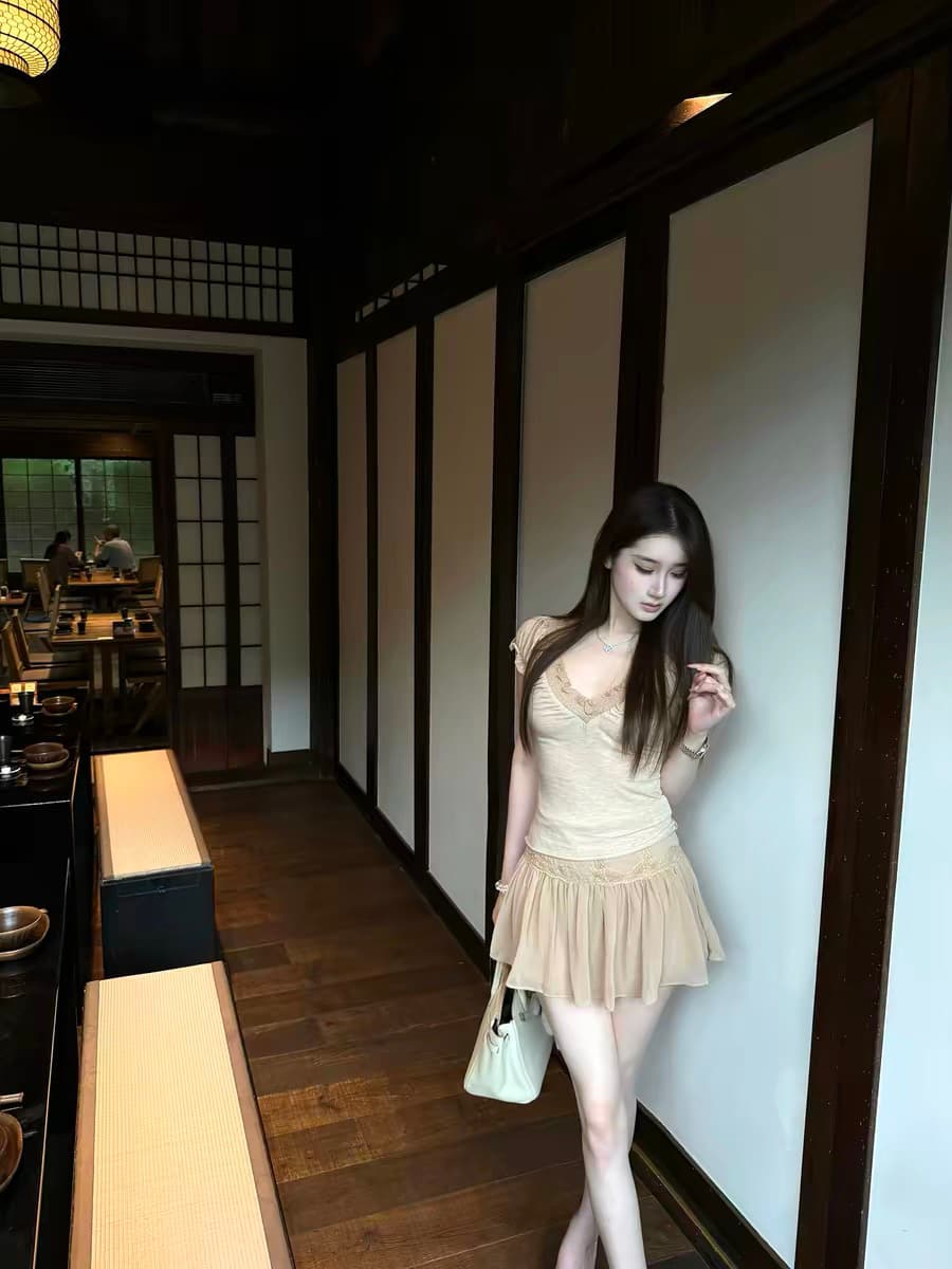 naoao 고대 조기 부드러운 밀크 티 색상 레이스 티셔츠 맨위 레이스 슬림해 보이는 하이웨이스트 하프 치마 안전 바지 상세 이미지 3