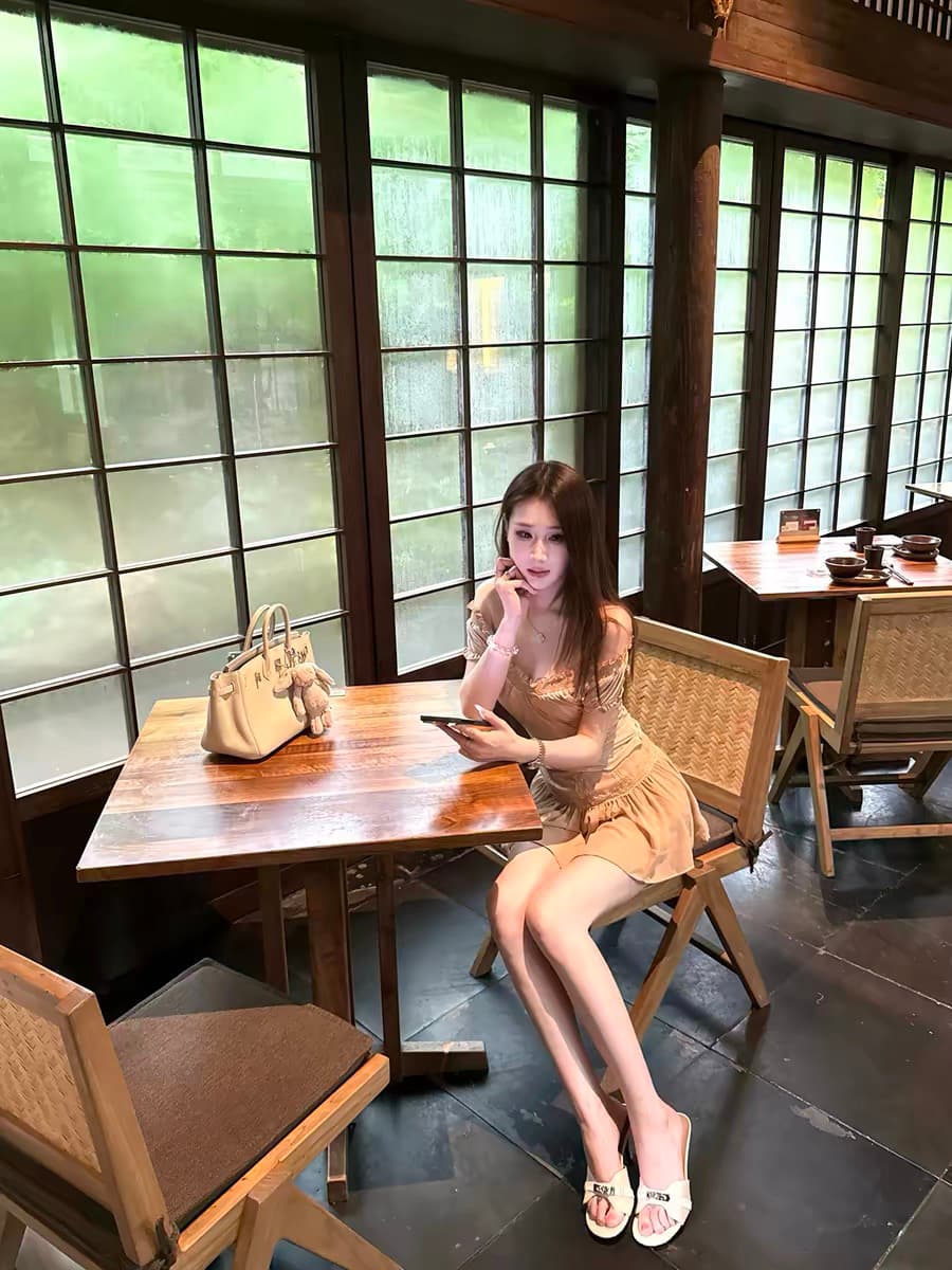 naoao 고대 조기 부드러운 밀크 티 색상 레이스 티셔츠 맨위 레이스 슬림해 보이는 하이웨이스트 하프 치마 안전 바지 상세 이미지 4