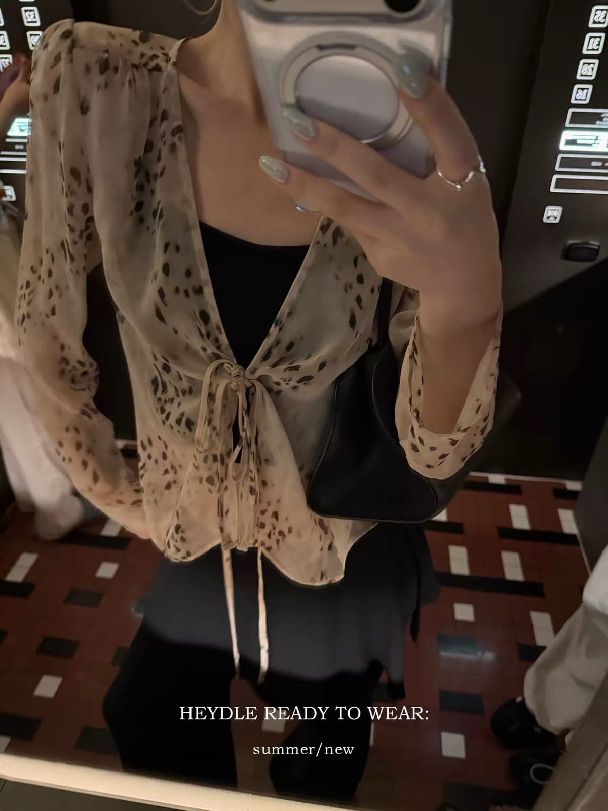 검은 콩 흠 여름 와일드 상황 레오파드 무늬 V넥 긴팔 쉬폰 블라우스 나만의 것을 가져와 라. 가슴 패드 캐미솔 투피스 슈트 상세 이미지 5