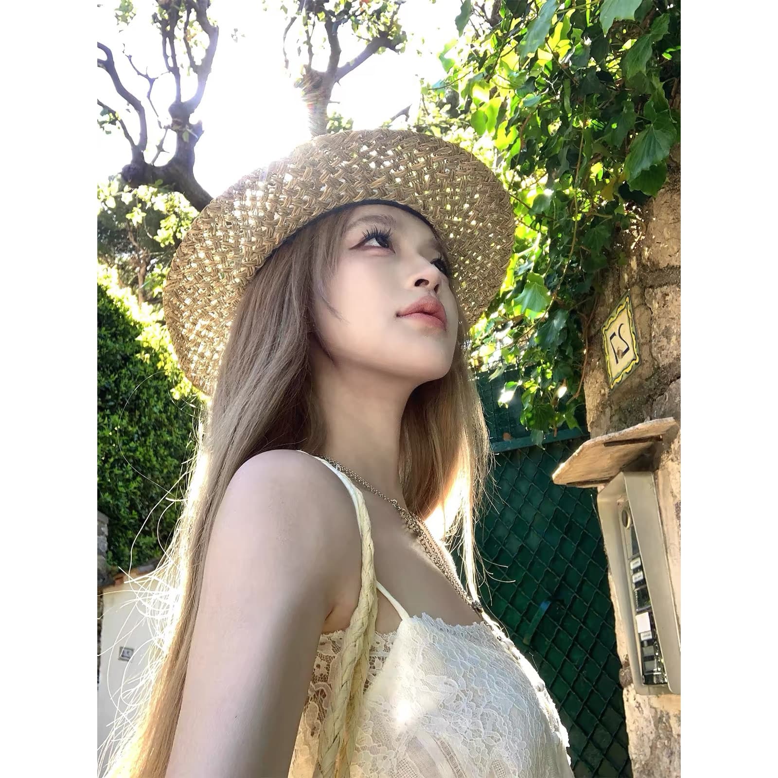ceezzzi 차 정오 향기로운 화이트 색상 캐미솔 여름 외출용 레이스 조각 디자인 센스 민소매 짧은 맨위 이미지 5