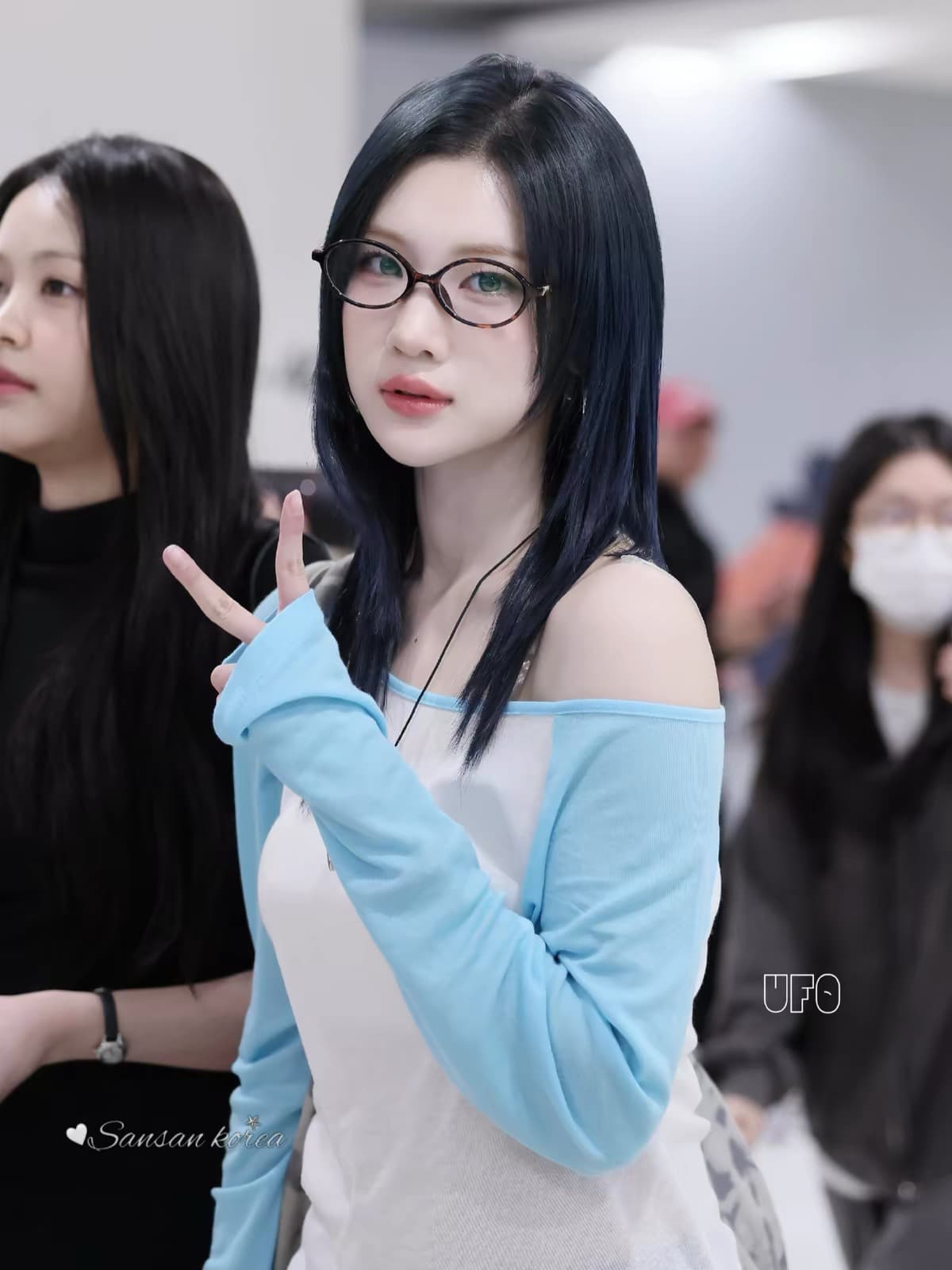 한국 modimood 한 부서 얇고 가벼운 미니멀리즘 배색 반팔 비스듬한 어깨 티셔츠 얇은 색상 맨위 여성 이미지 3