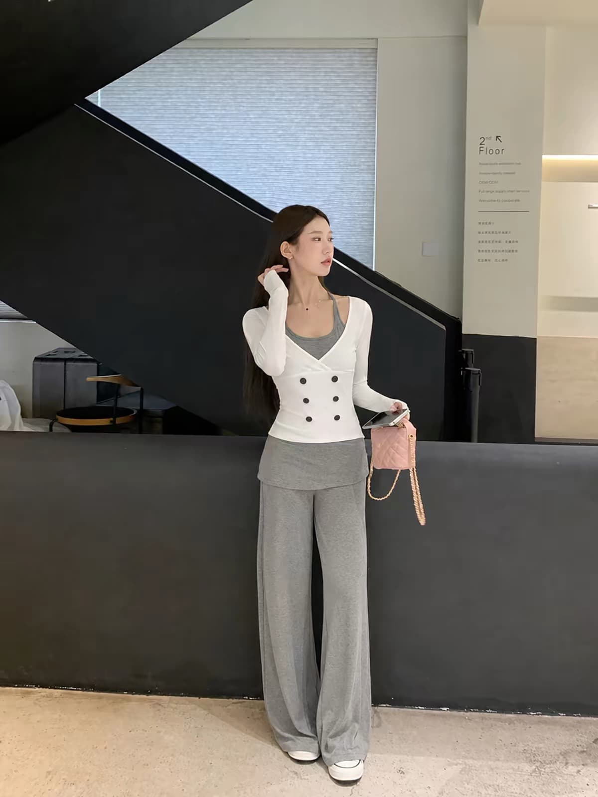 레드 맨 큐레이터 소매 티셔츠 여성 2026 새로운 페이크 레이어드 품격 몸매 가꾸기 고급 센스 chic Chic 화이트 맨위 상세 이미지 4