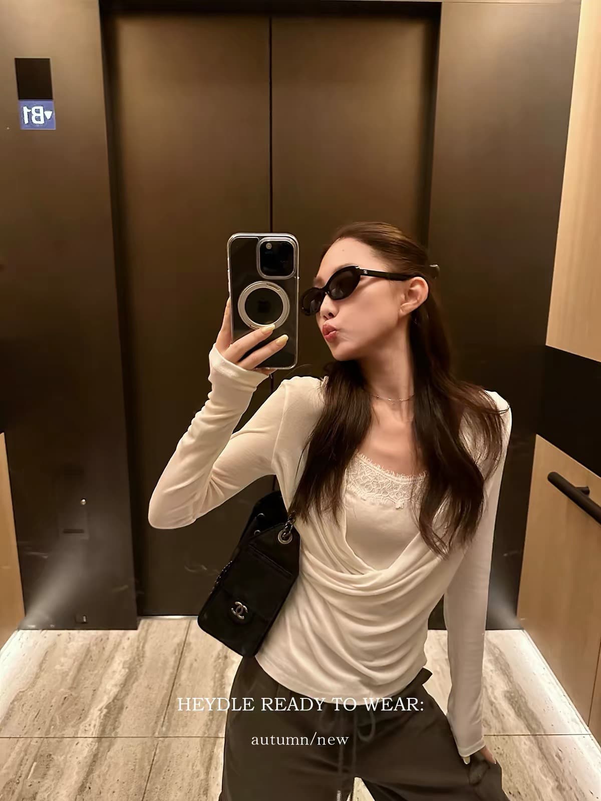 검은 콩 흠 청 치자 나무 늦게 와인 라이 경기 서울 흔들다 칼라 레이스 조각 작은 셔츠 부드러운 찹쌀 프로 피부 페이크 레이어드 맨위 여성
