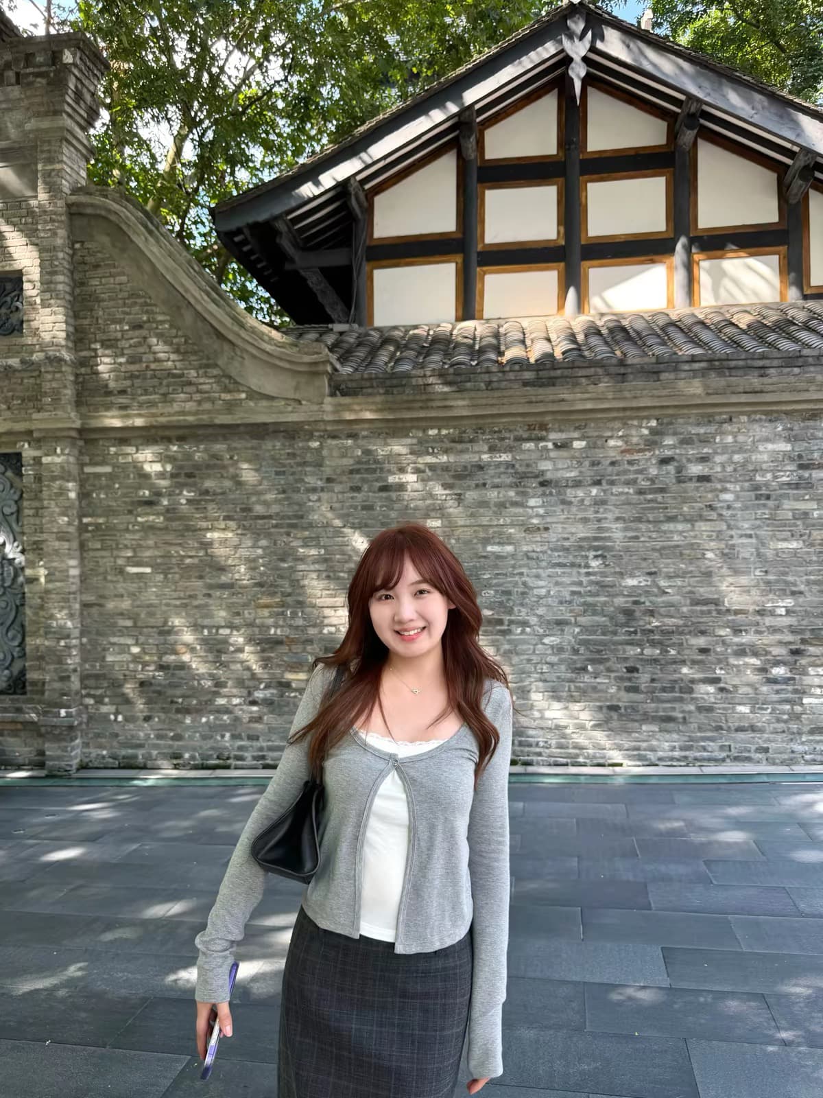 doudou 여드름 페이크 레이어드 긴팔 티셔츠 여성 조기 가을 새로운 한 부서 chic 착용 가져 가라. 디자인 센스 쇼트 스타일 맨위