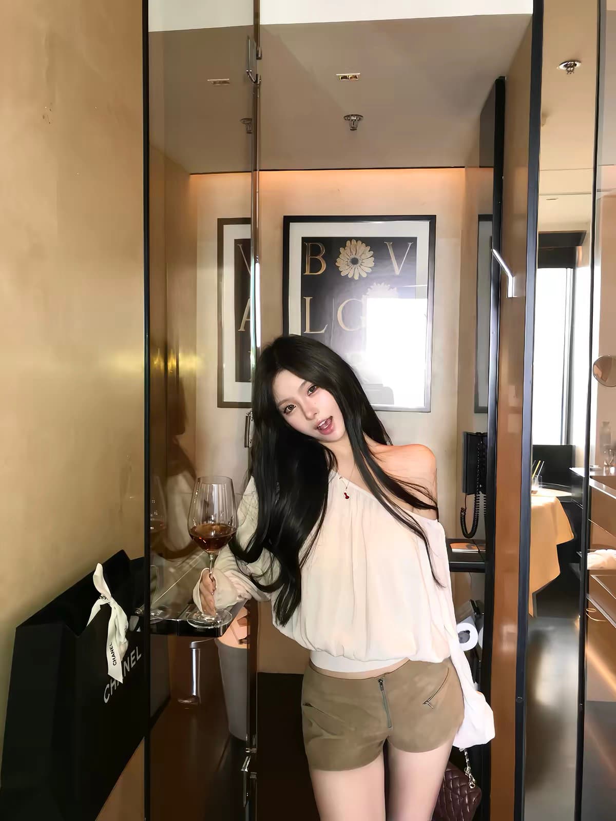 oyff 어디서? 어디서? 와라. 싱글 아마 차가운 셔츠 대 네클라인 펌프 Pleat 긴팔 비스듬한 어깨 니트 맨위 몸매 가꾸기 작은 셔츠 상세 이미지 2