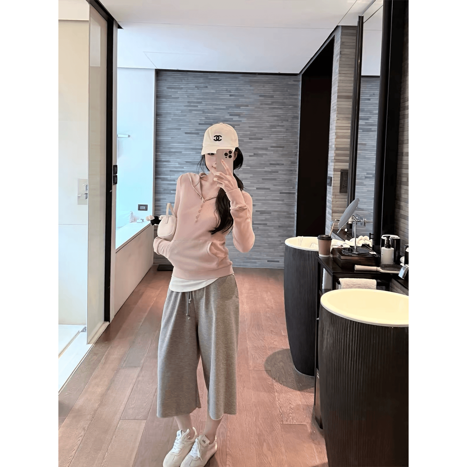 laareetoo 샤오 후아 남편 그리드 후드티 여성 가을 2026 새로운 헨리 칼라 디자인 센스 맨위 슬림해 보이는 이미지 5