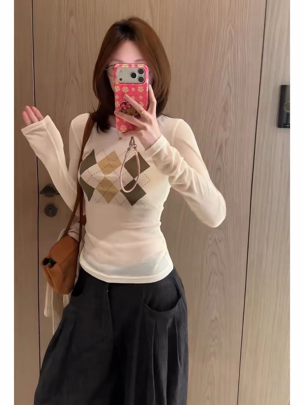 레트로 링 그리드 배색 라운드 넥 긴팔 티셔츠 여성 2026 이른 가을 새로운 몸매 가꾸기 슬림해 보이는 인사이드 가져 가라. 기본 셔츠 맨위