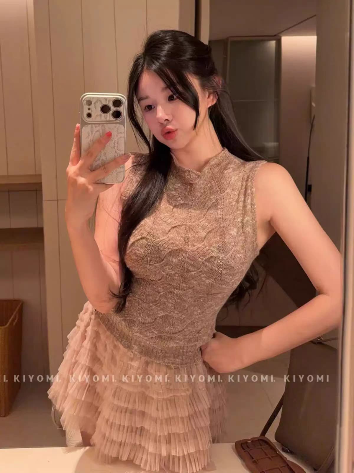kiyomi2026 가을 새로운 한국 스타일 품격 꽈배기 쇼트 스타일 민소매 맨위 여성 몸매 가꾸기 슬림해 보이는 니트 조끼 상세 이미지 5