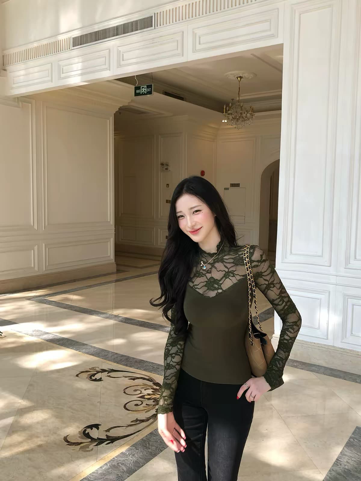 farte shop 반 조리 숨 스탠드 칼라 레이스 조각 홀로우 아웃 쇼트 스타일 티셔츠 여성 봄 가을 허리 수축 맨위 상세 이미지 4