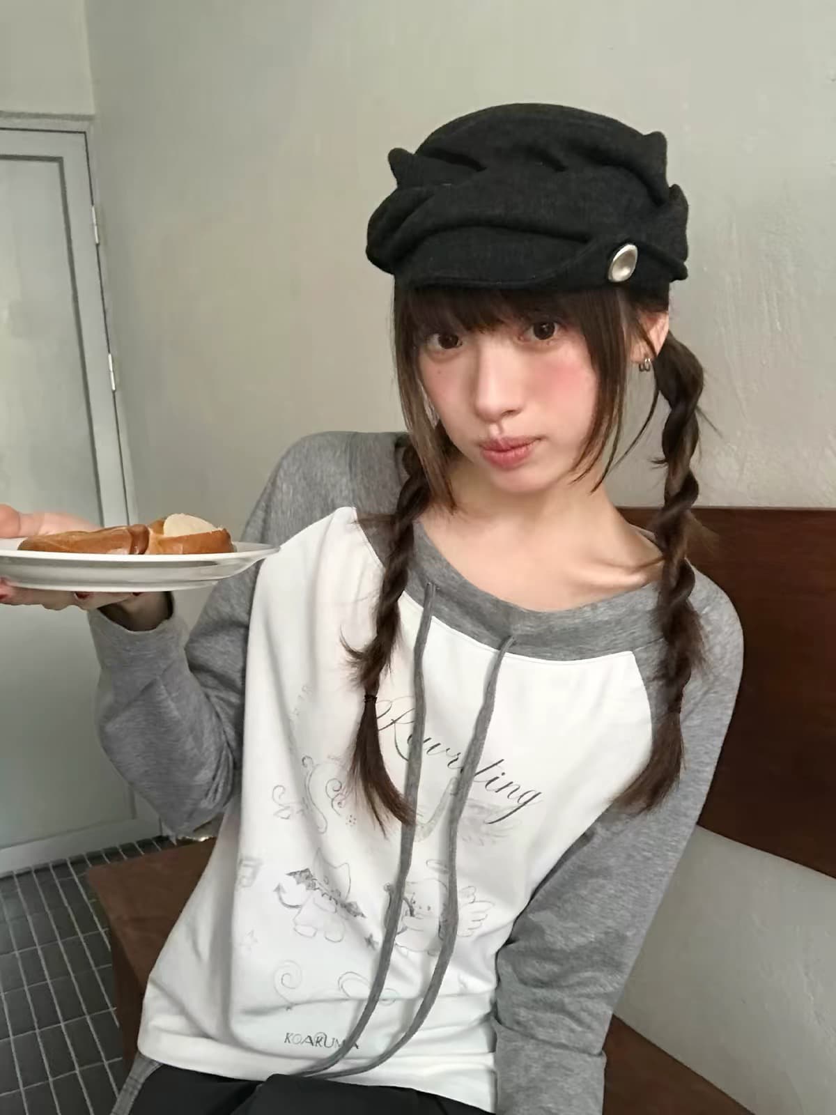 대포 8 24 20 00 제한된 시간 95 접기 부드러운 멩 낙서 패치워크 색상 레이스업 삽입 어깨 프린트 긴팔 티셔츠 이미지 4