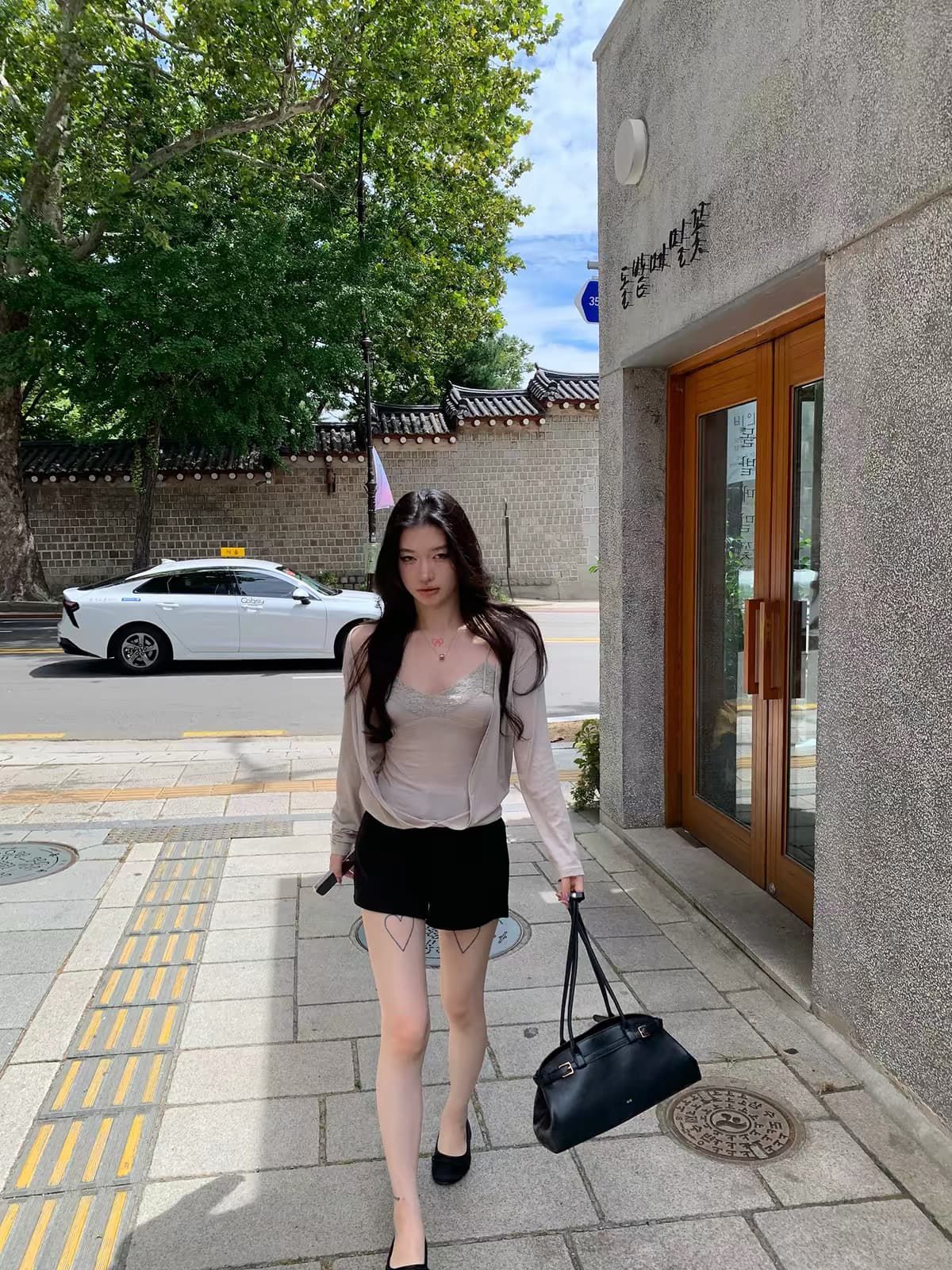 sheepland 작은 한 일기 주간 실크 양모 페이크 레이어드 슬립 오픈 가디건 긴팔 티셔츠 여성 가을 외출용 맨위 상세 이미지 5