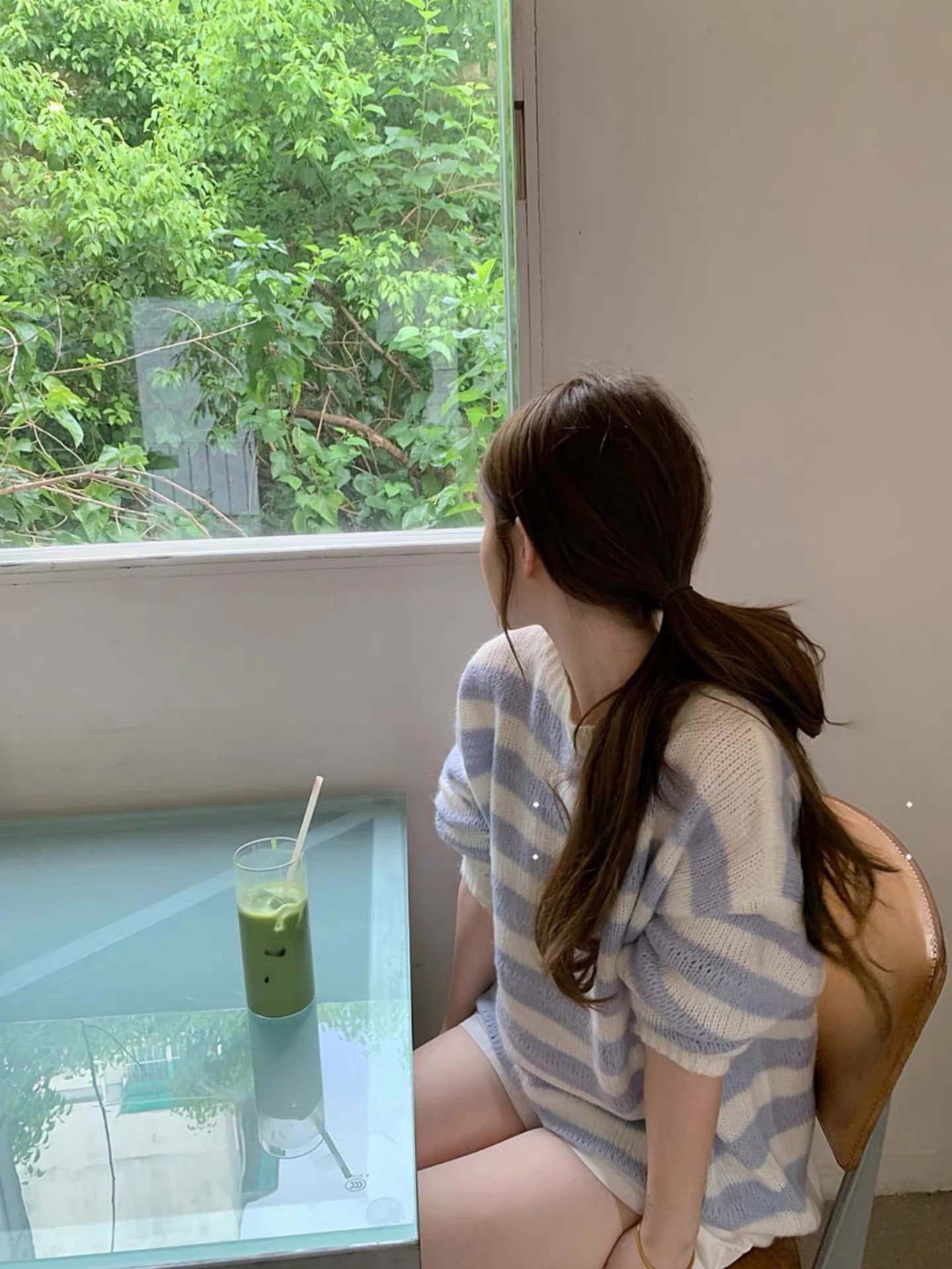 한 부서 스트라이프 라운드 넥 풀오버 니트 스웨터 여자 조기 가을 분위기 센스 느긋한 바람 루즈핏 아름다운 긴팔 맨위