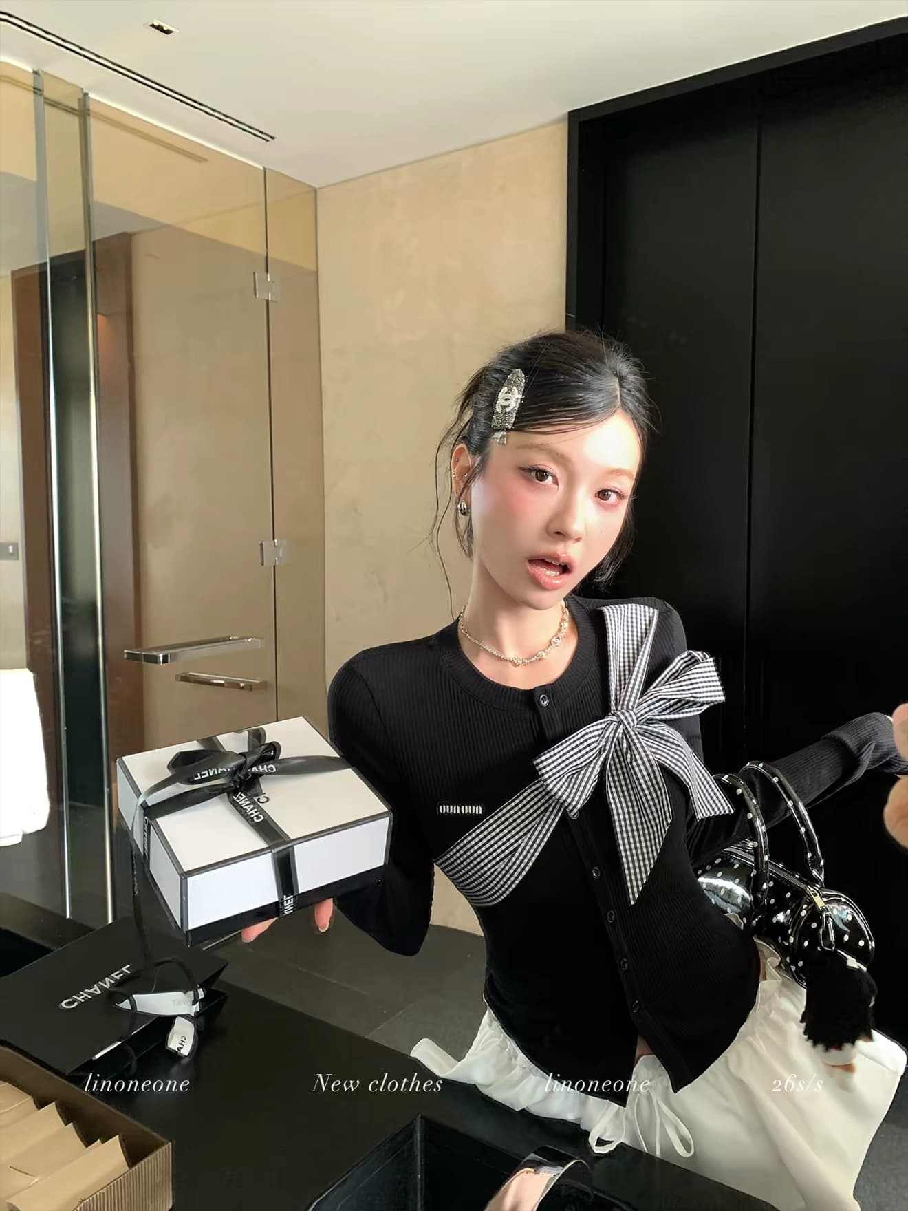 linoneone lucky 소녀 더블 색상 체크무늬 나비 매듭 긴팔 티셔츠 디자인 센스 배색 니트 맨위 상세 이미지 2